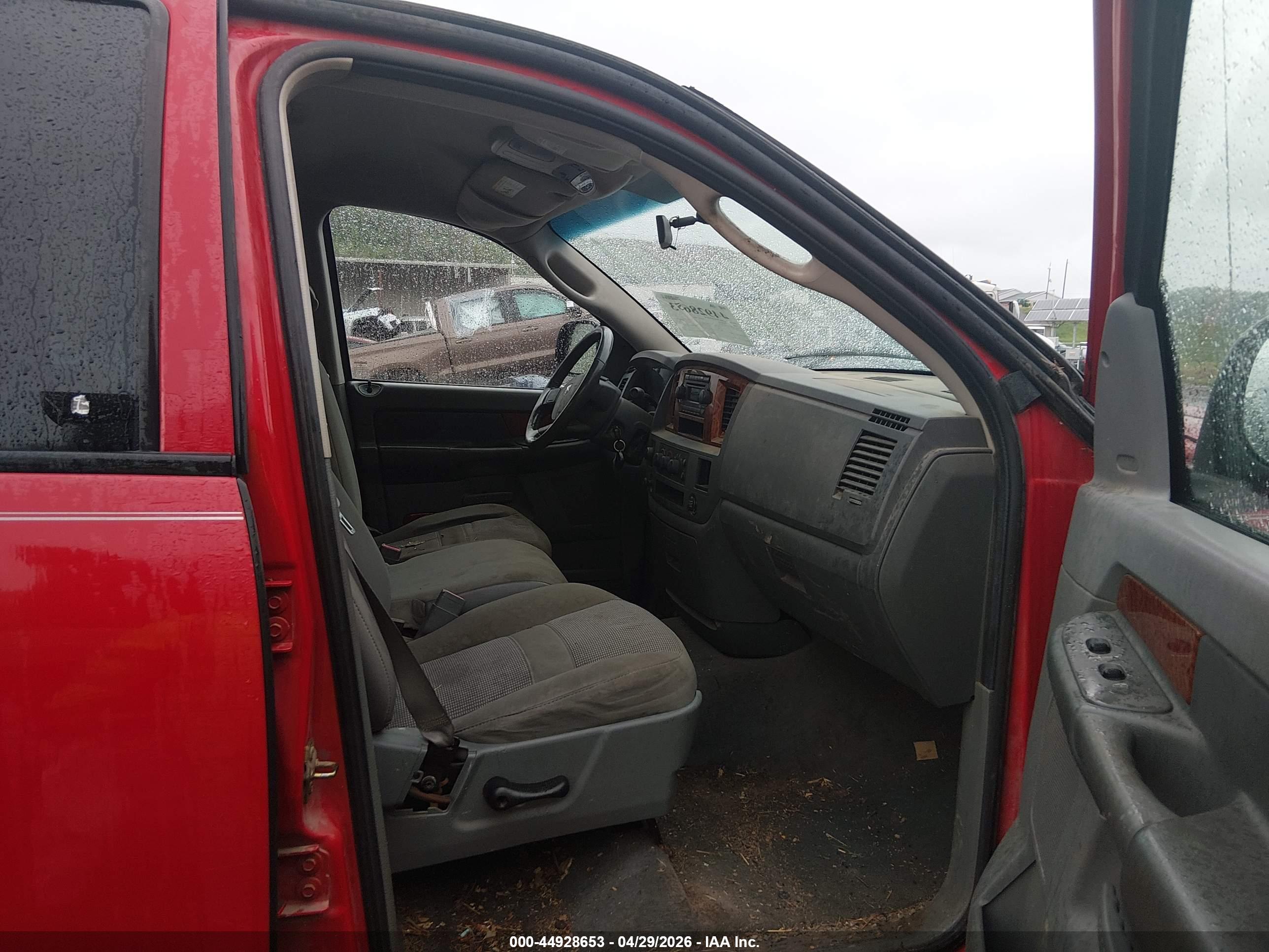 DODGE RAM image 5