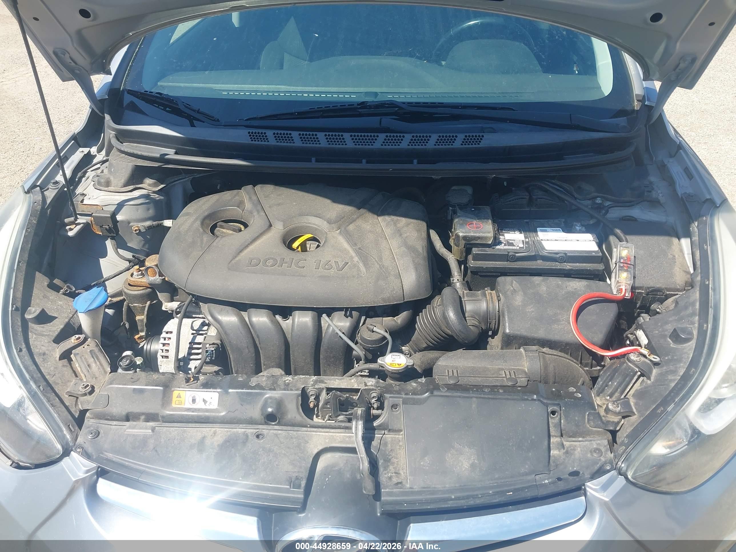 HYUNDAI ELANTRA image 10
