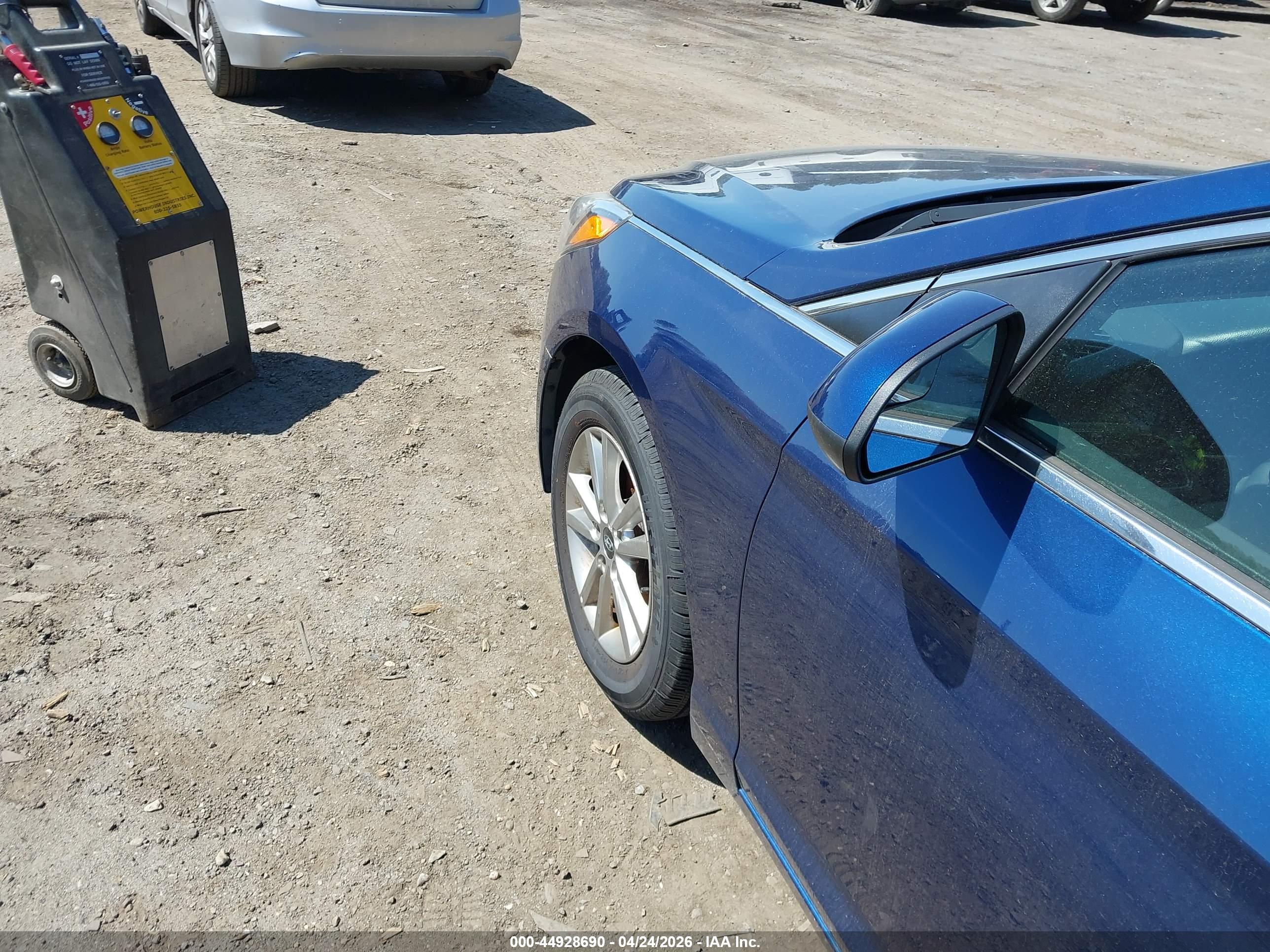 HYUNDAI SONATA image 6