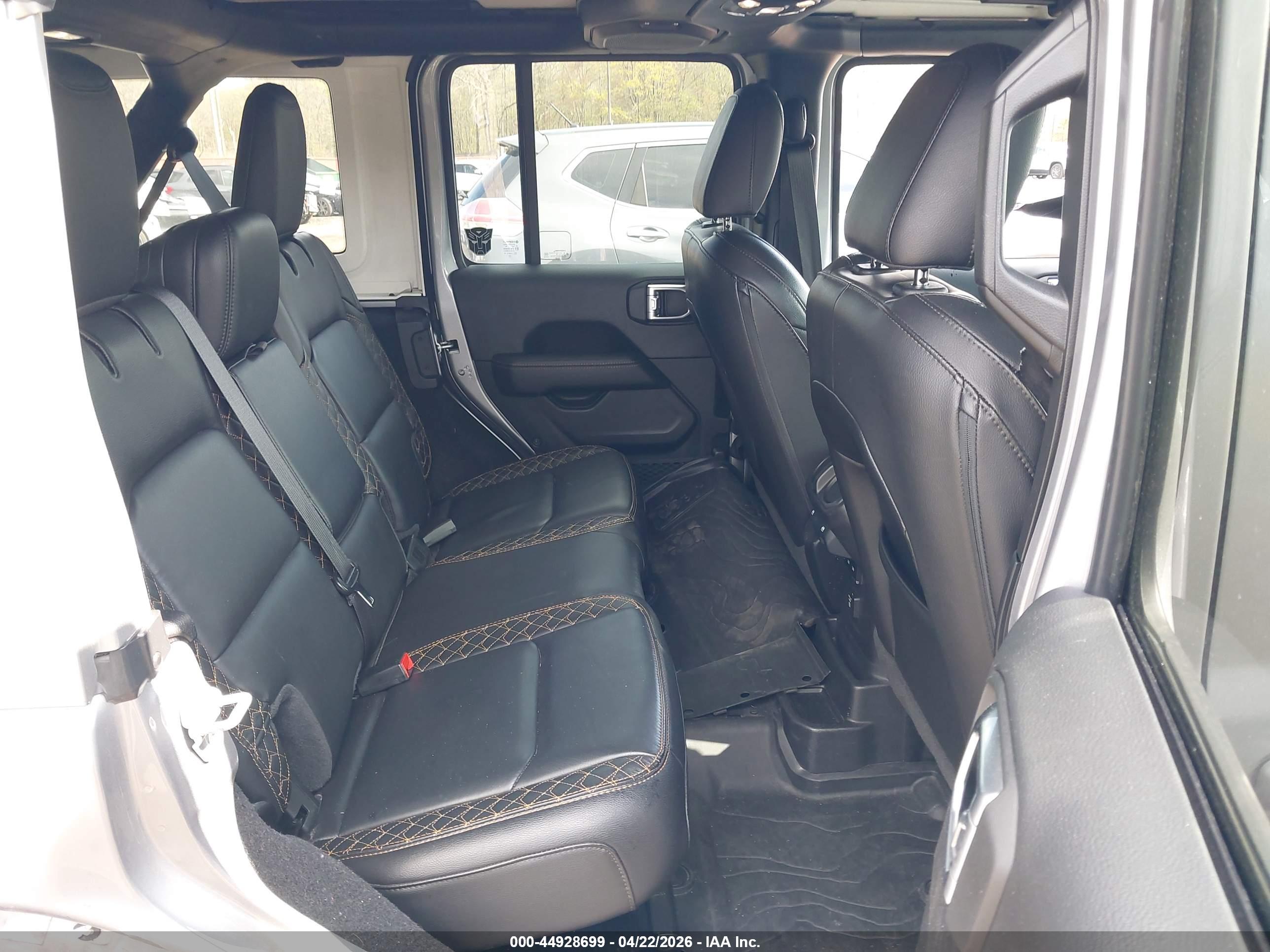JEEP WRANGLER image 8