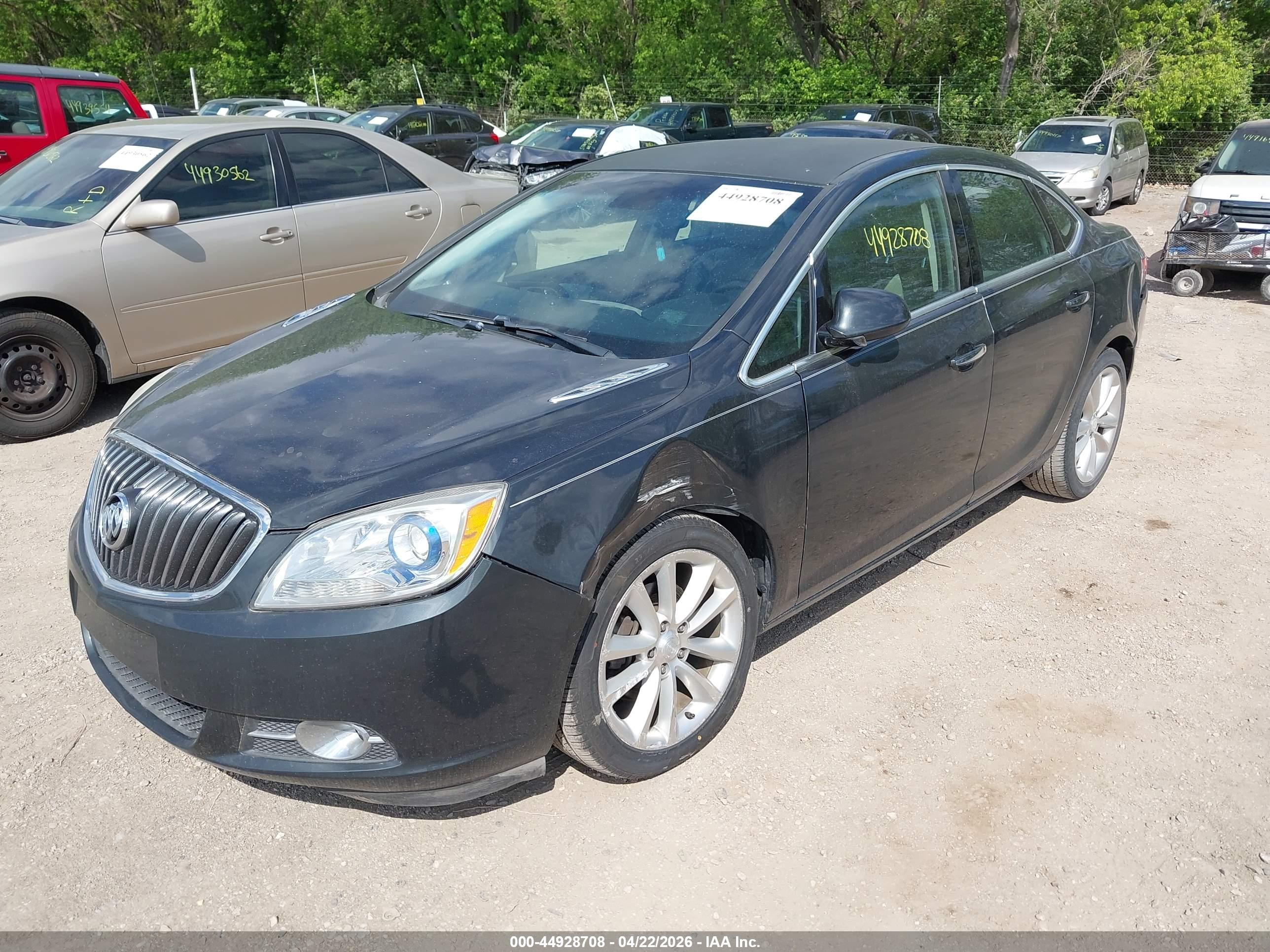 BUICK VERANO image 2