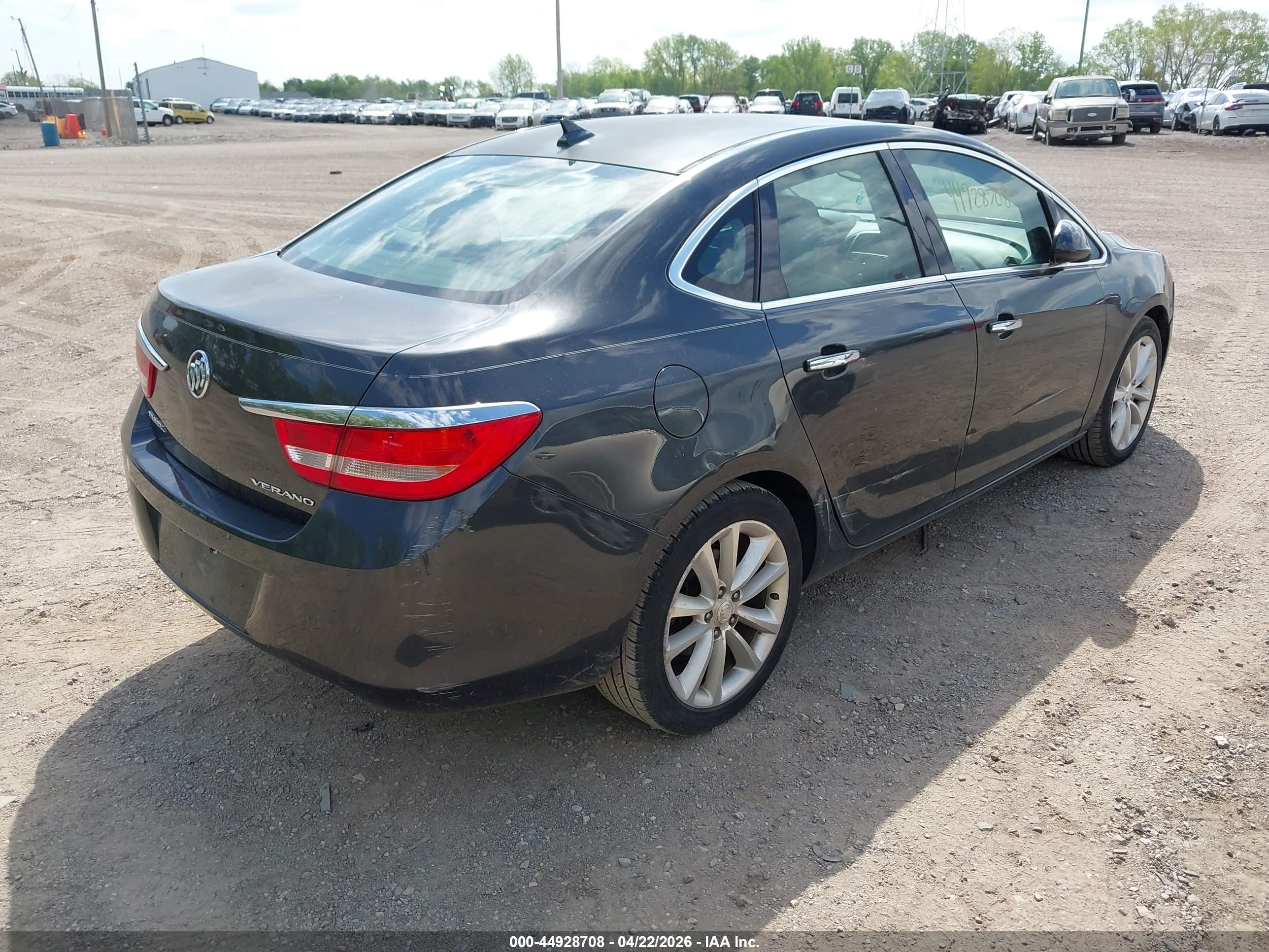 BUICK VERANO image 4