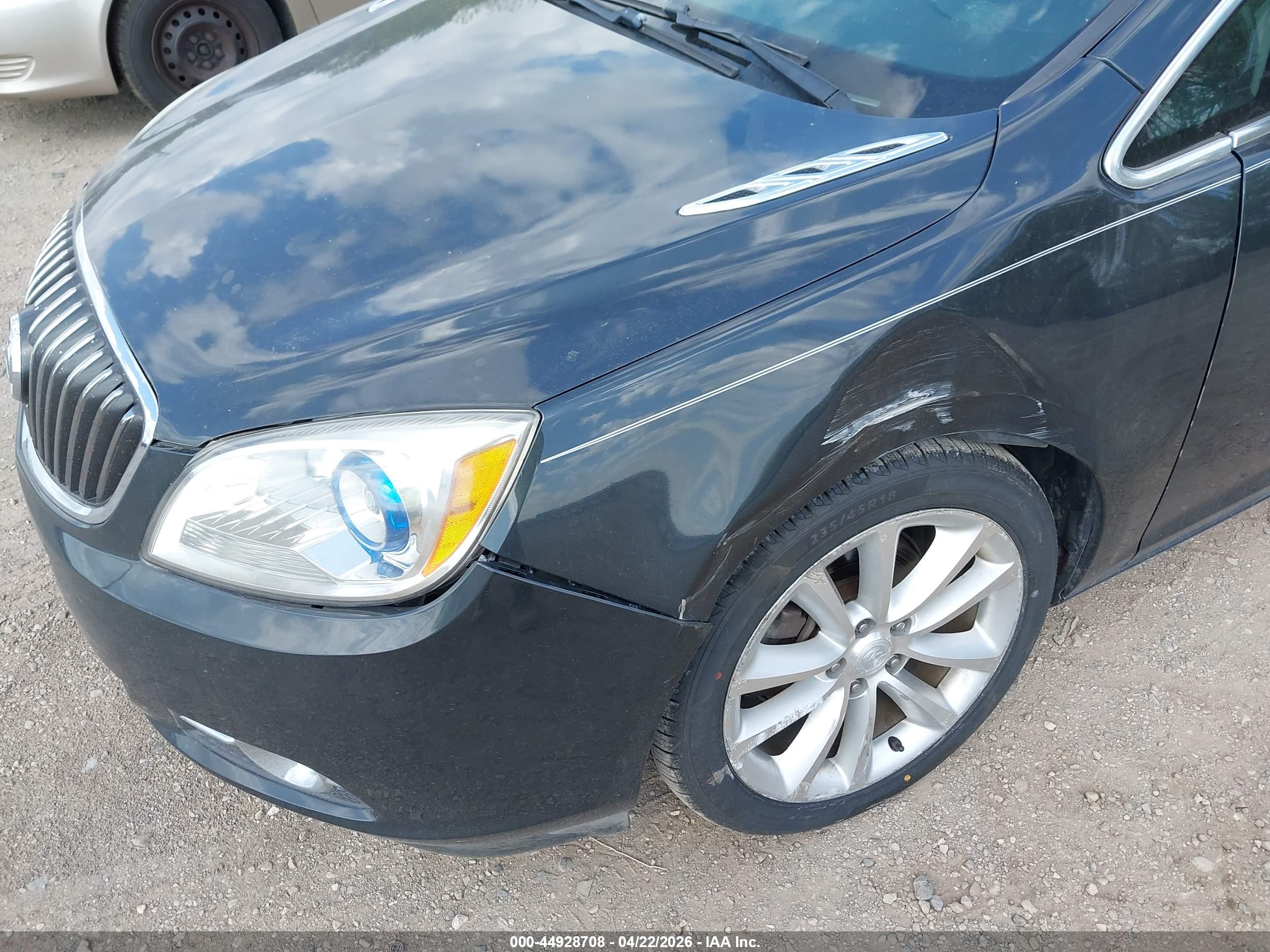 BUICK VERANO image 6