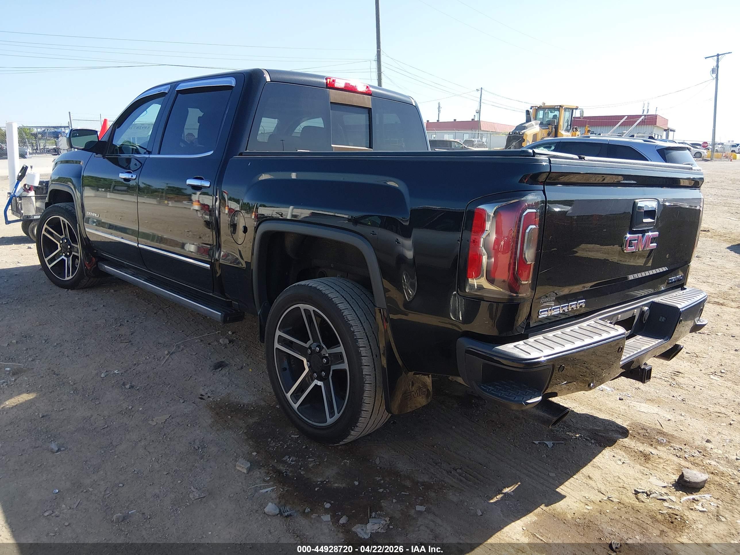 GMC SIERRA image 3