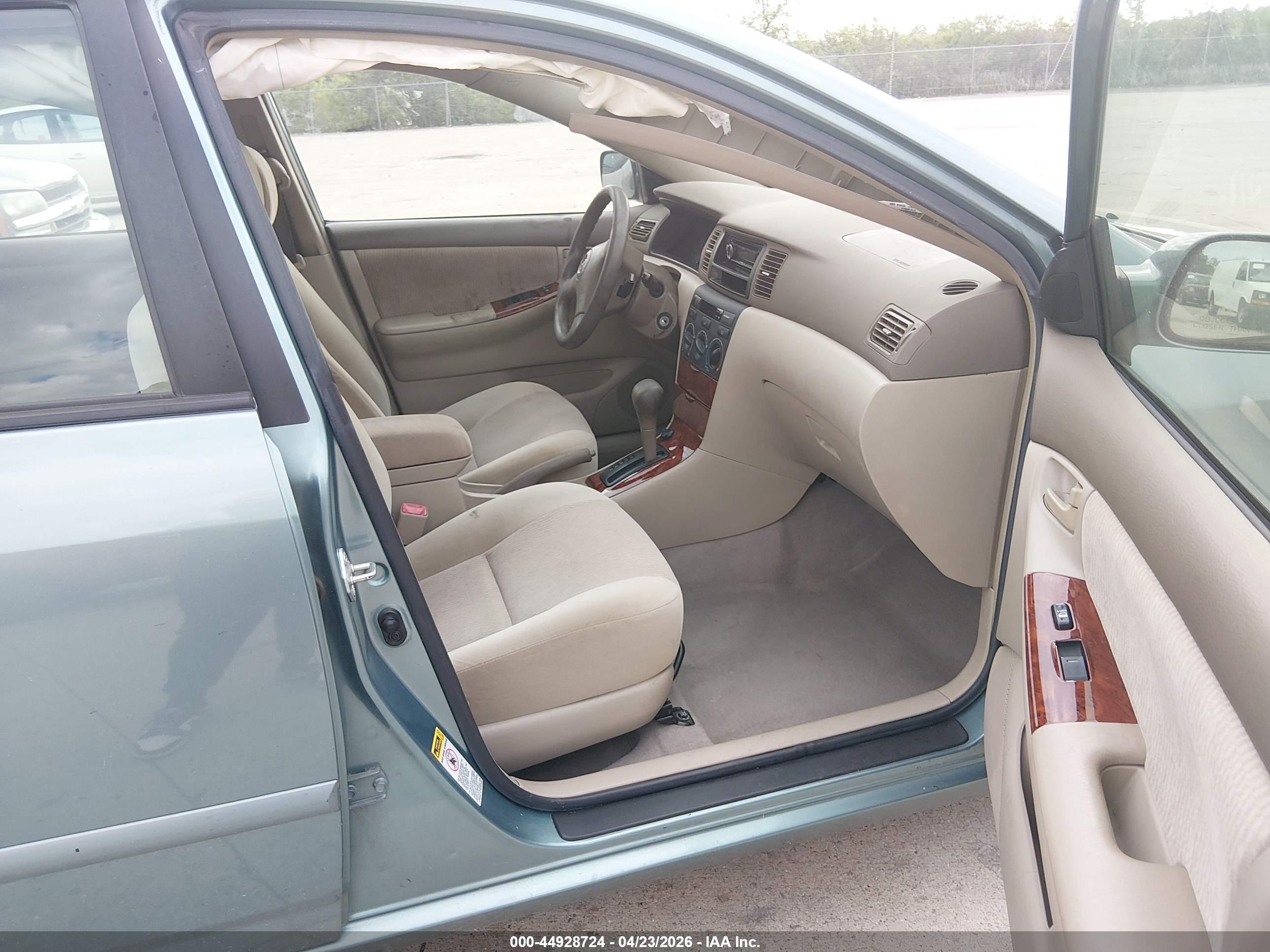 TOYOTA COROLLA image 5