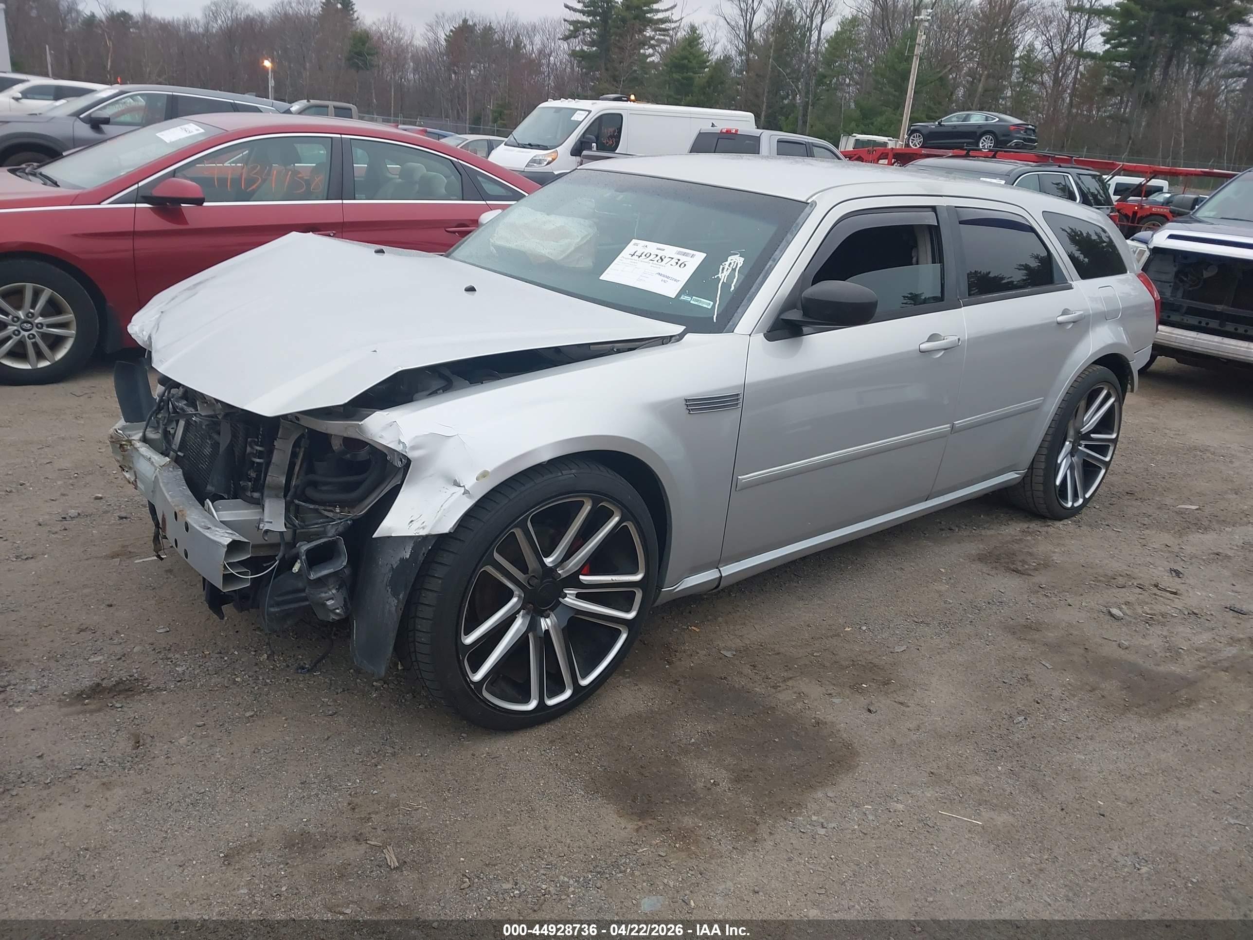 DODGE MAGNUM image 2