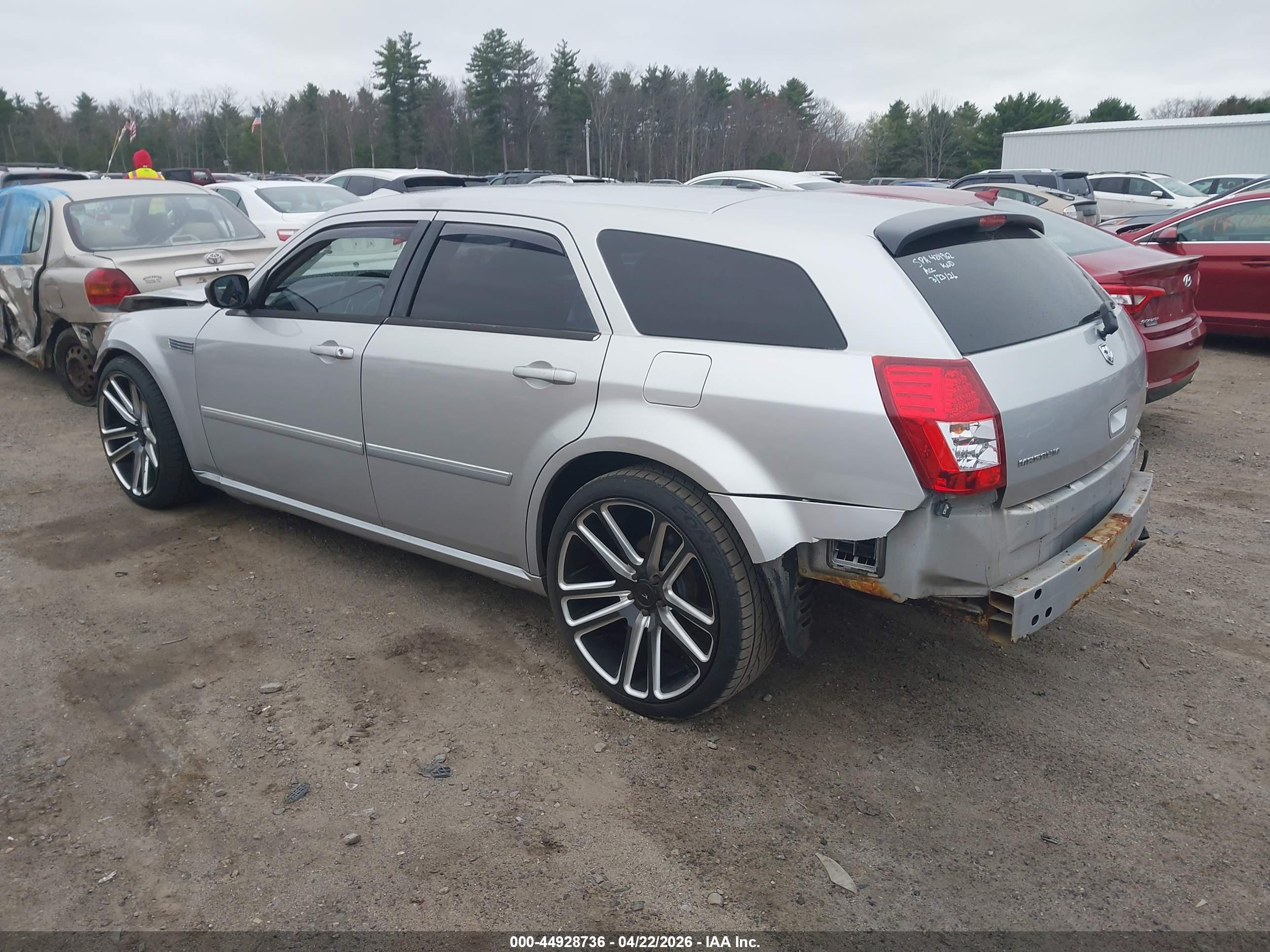 DODGE MAGNUM image 3