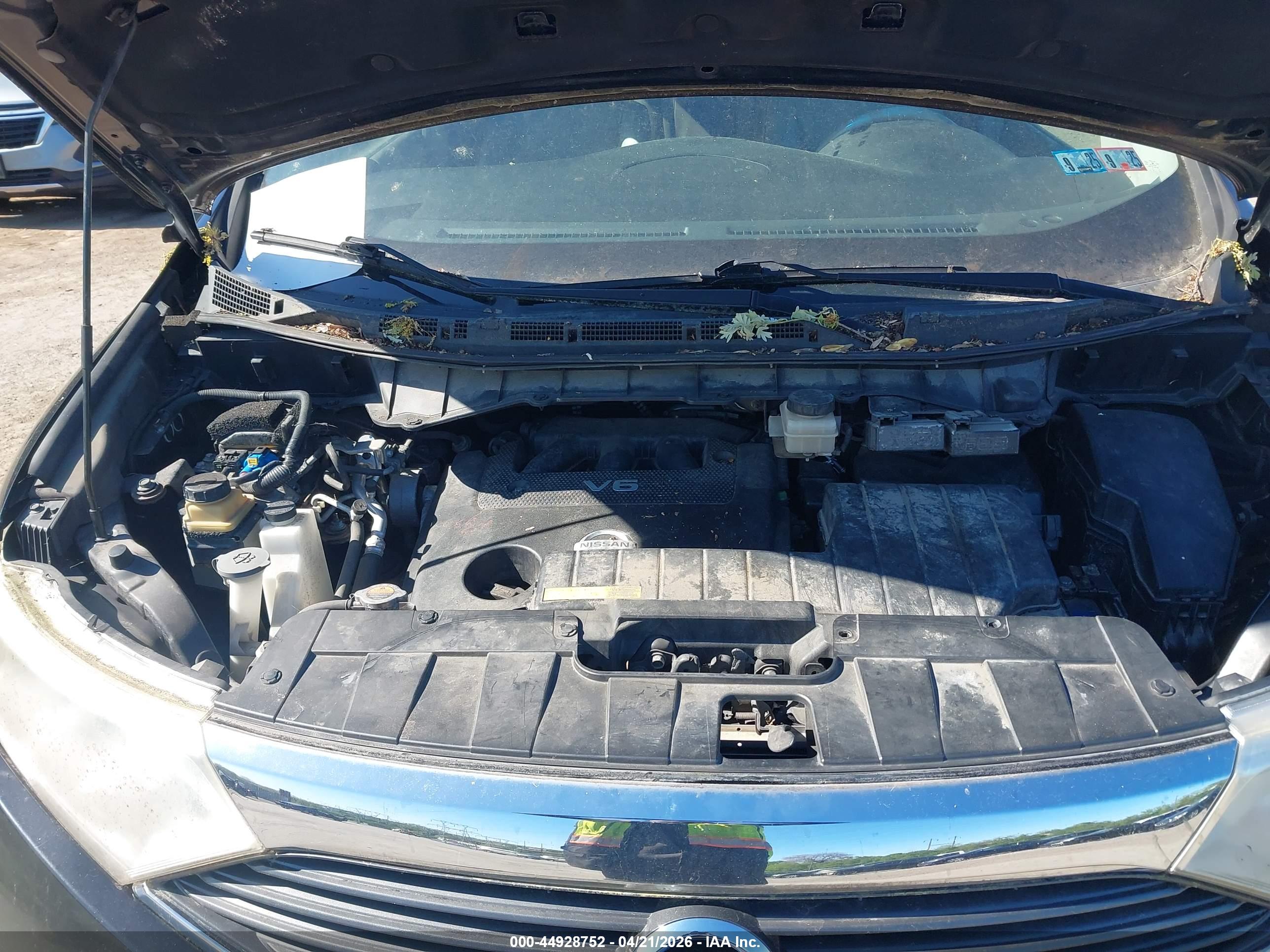 NISSAN QUEST image 10