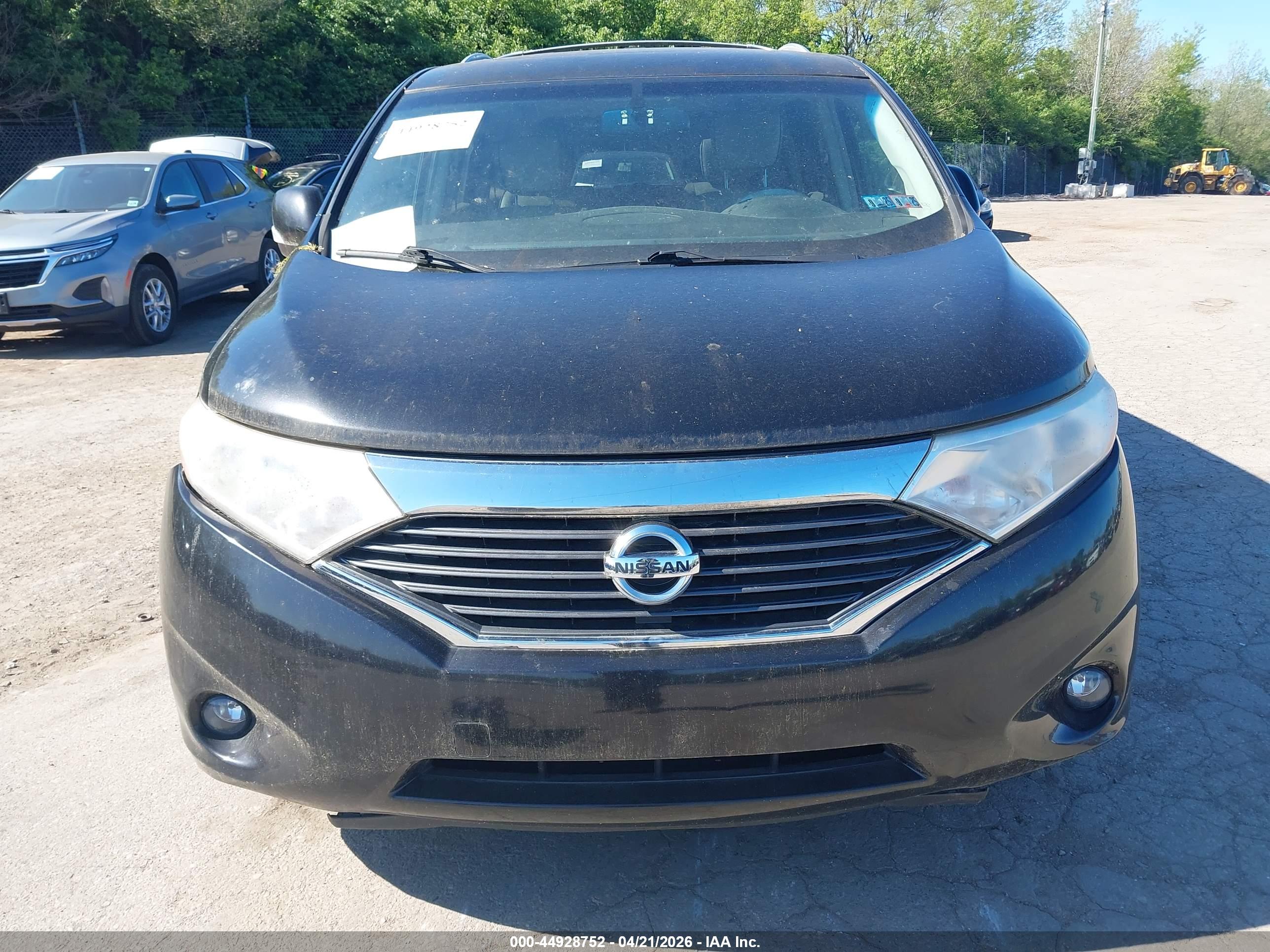 NISSAN QUEST image 6
