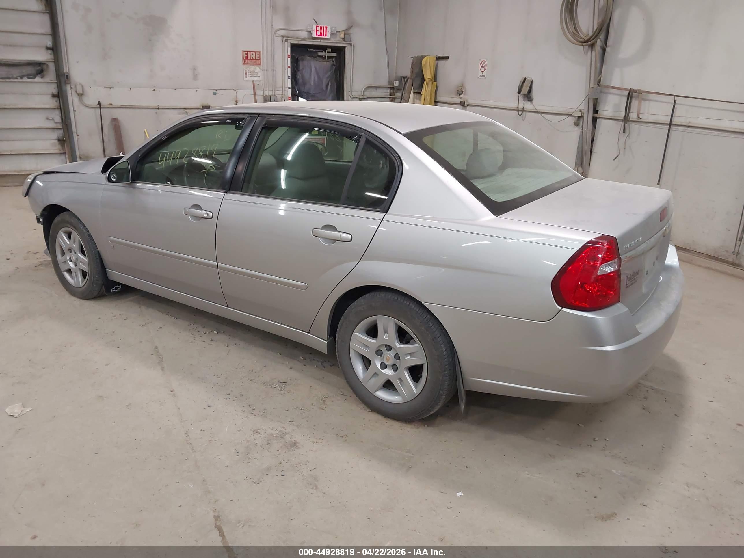 CHEVROLET MALIBU image 3
