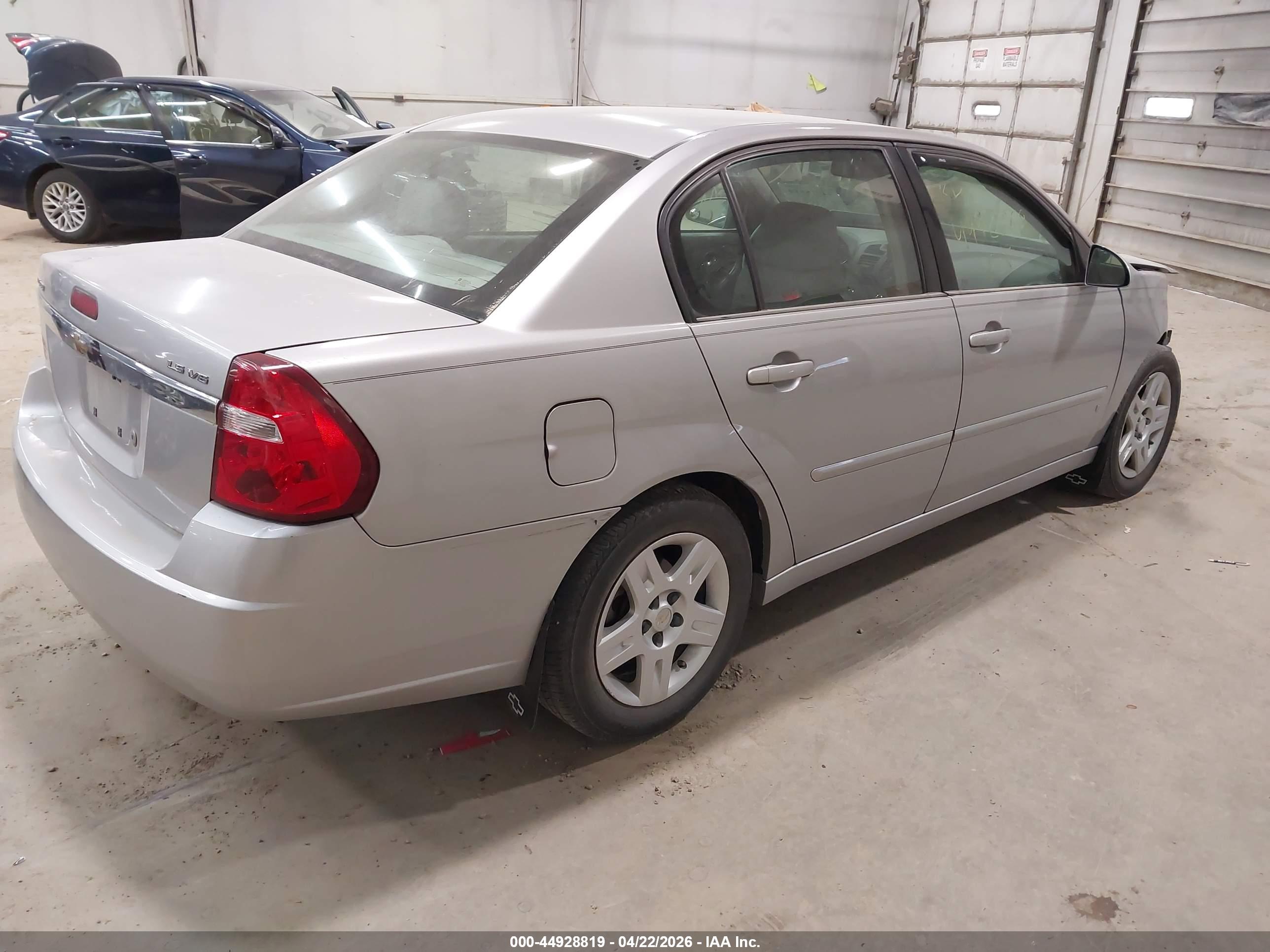 CHEVROLET MALIBU image 4