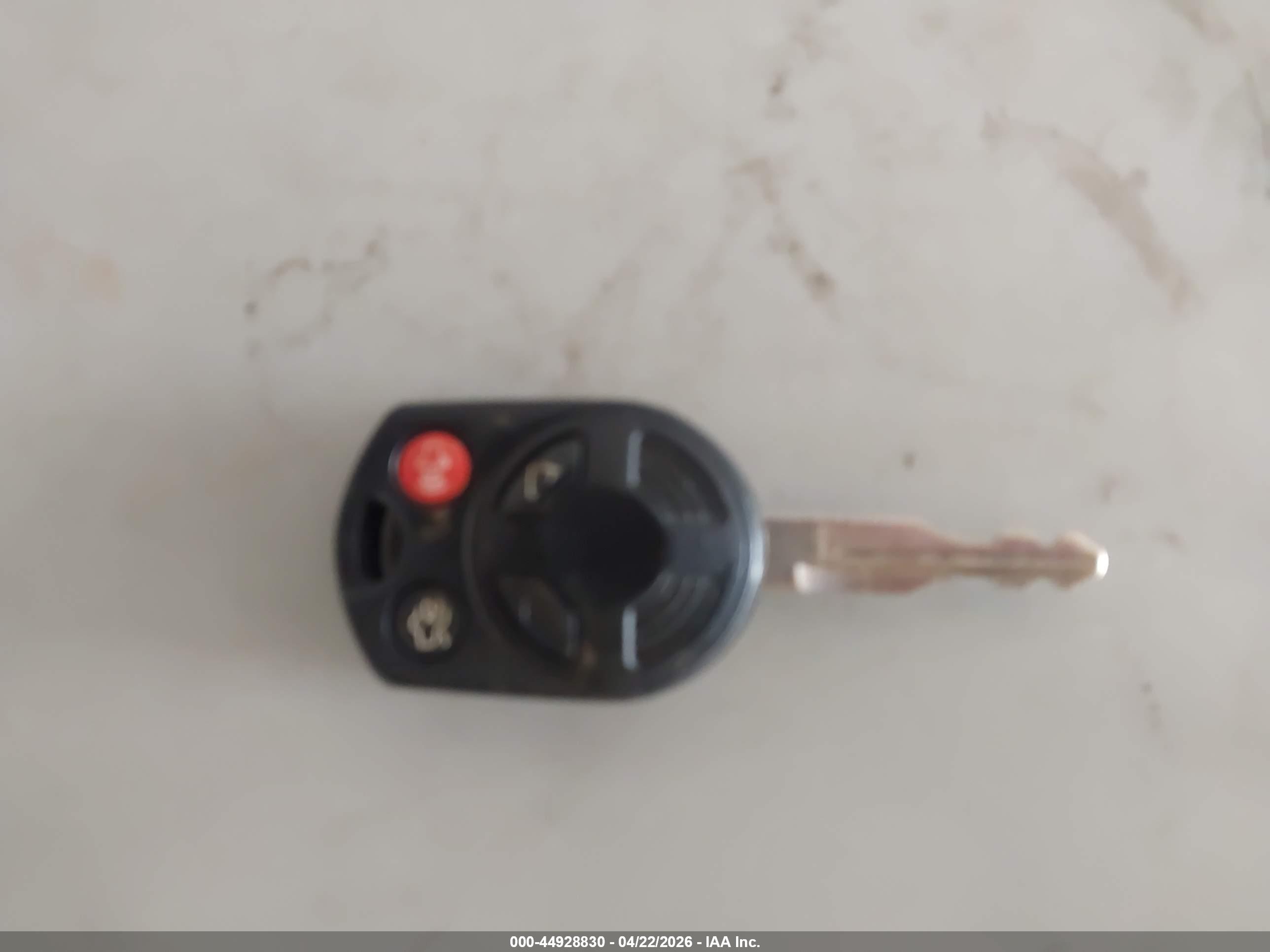 MAZDA TRIBUTE image 11