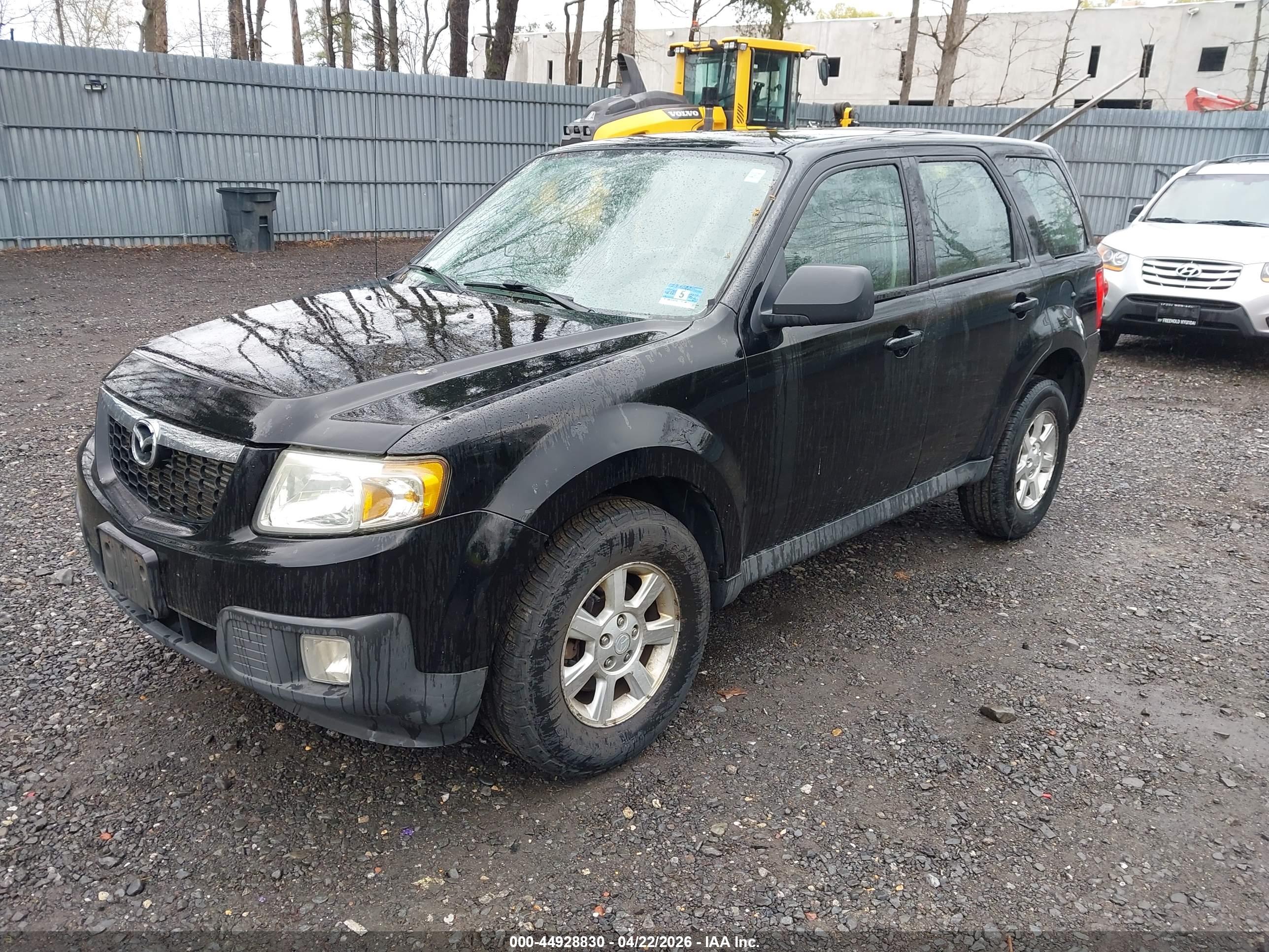 MAZDA TRIBUTE image 2