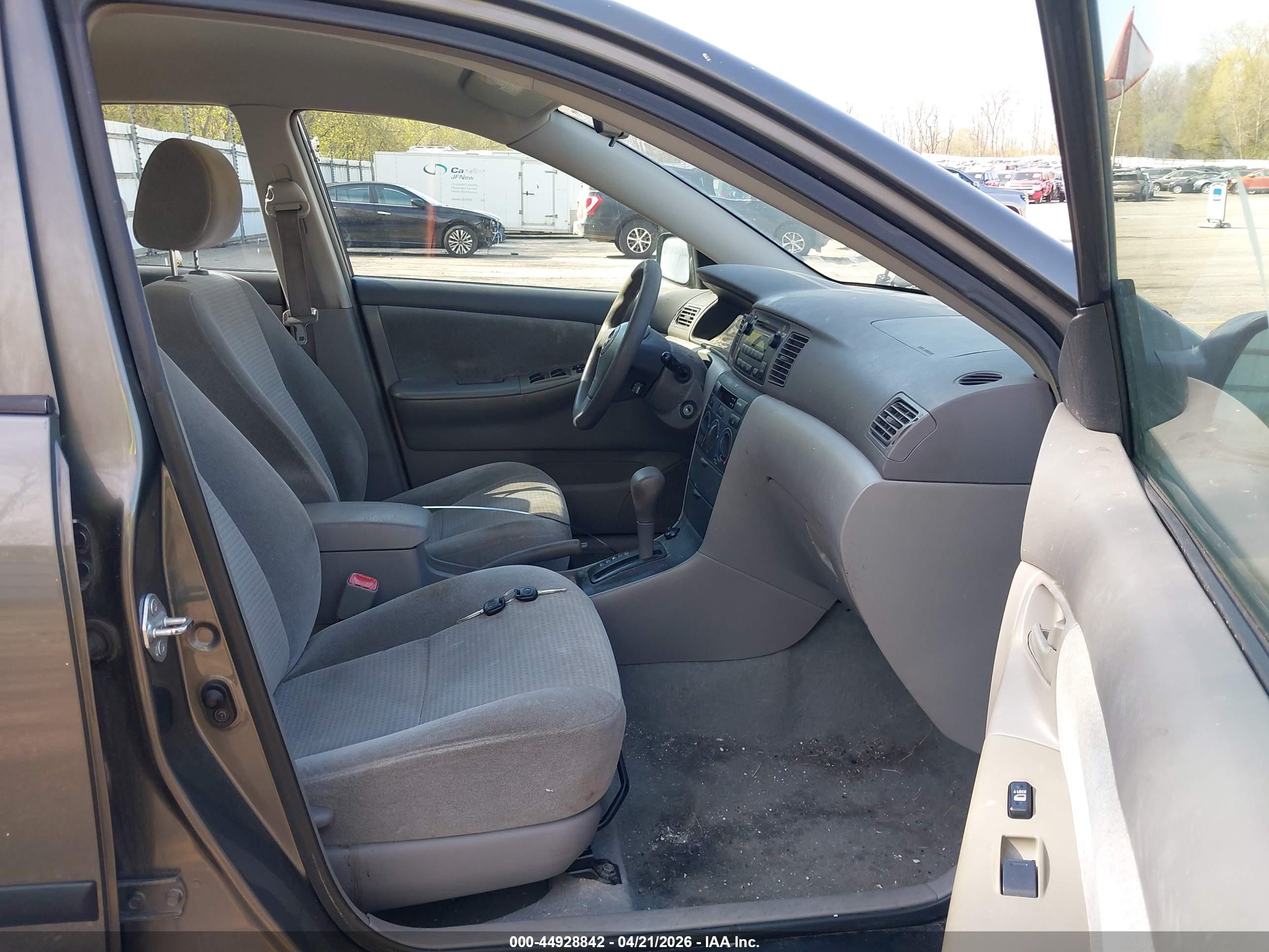 TOYOTA COROLLA image 5