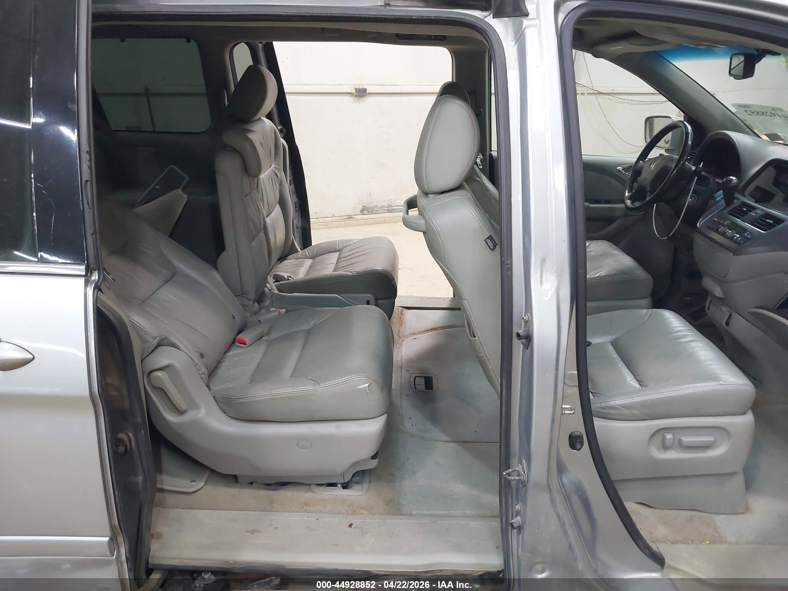 HONDA ODYSSEY image 8
