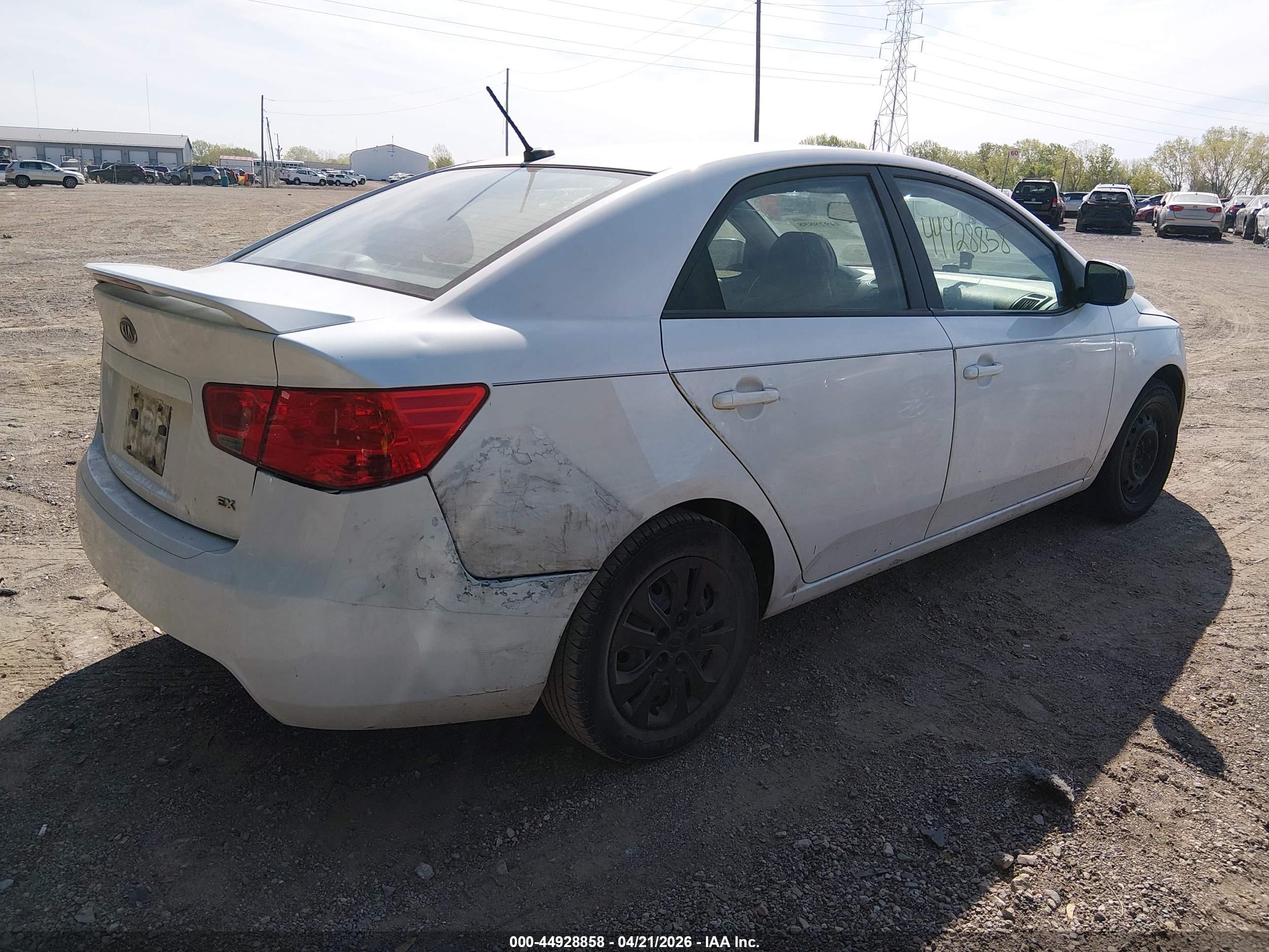 KIA FORTE image 4