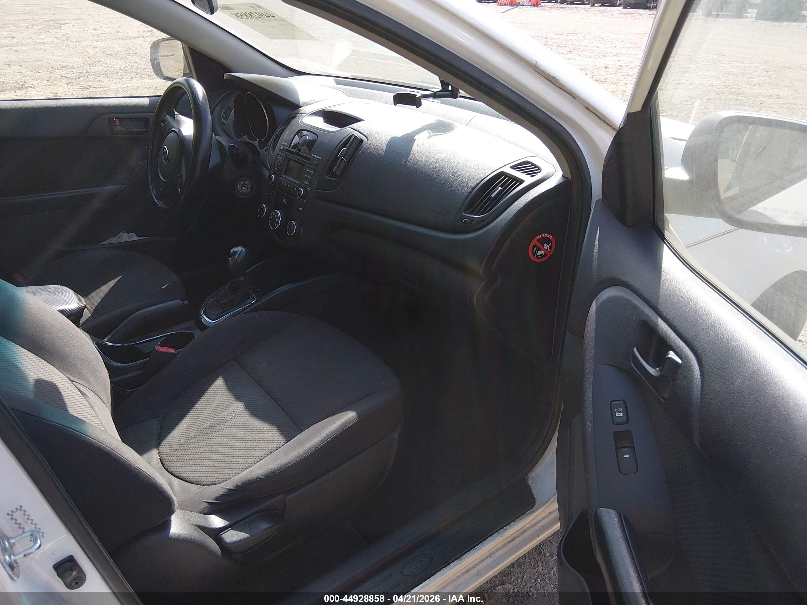 KIA FORTE image 5