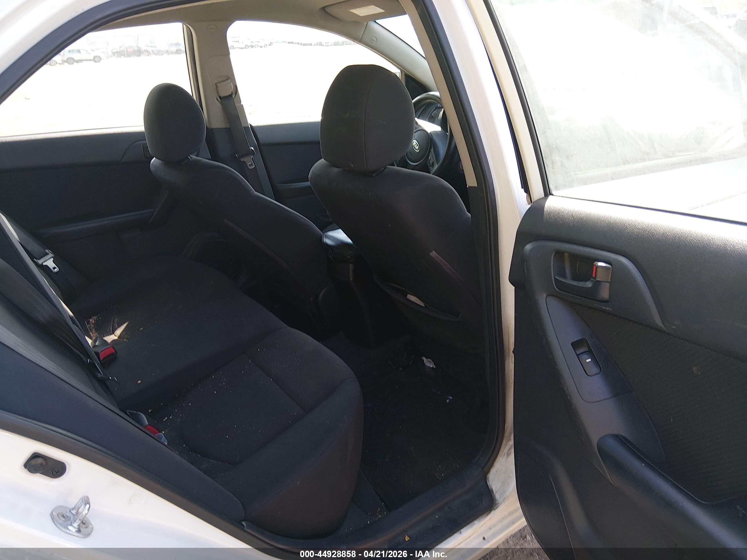 KIA FORTE image 8