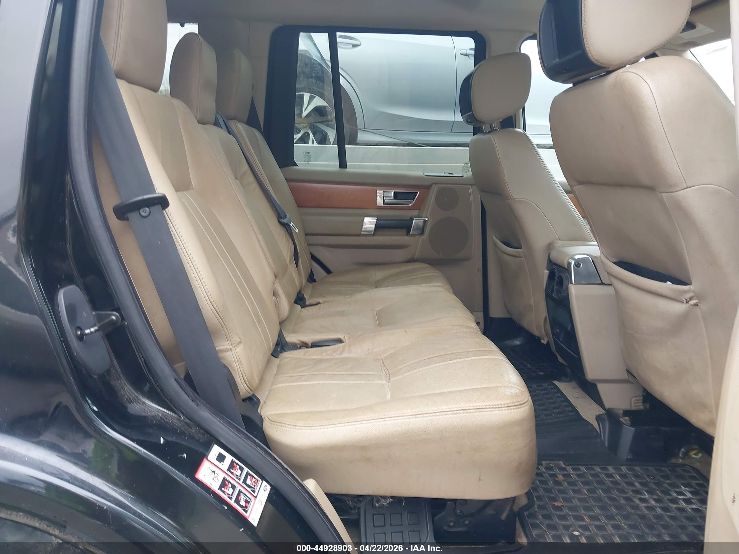 LAND ROVER image 8