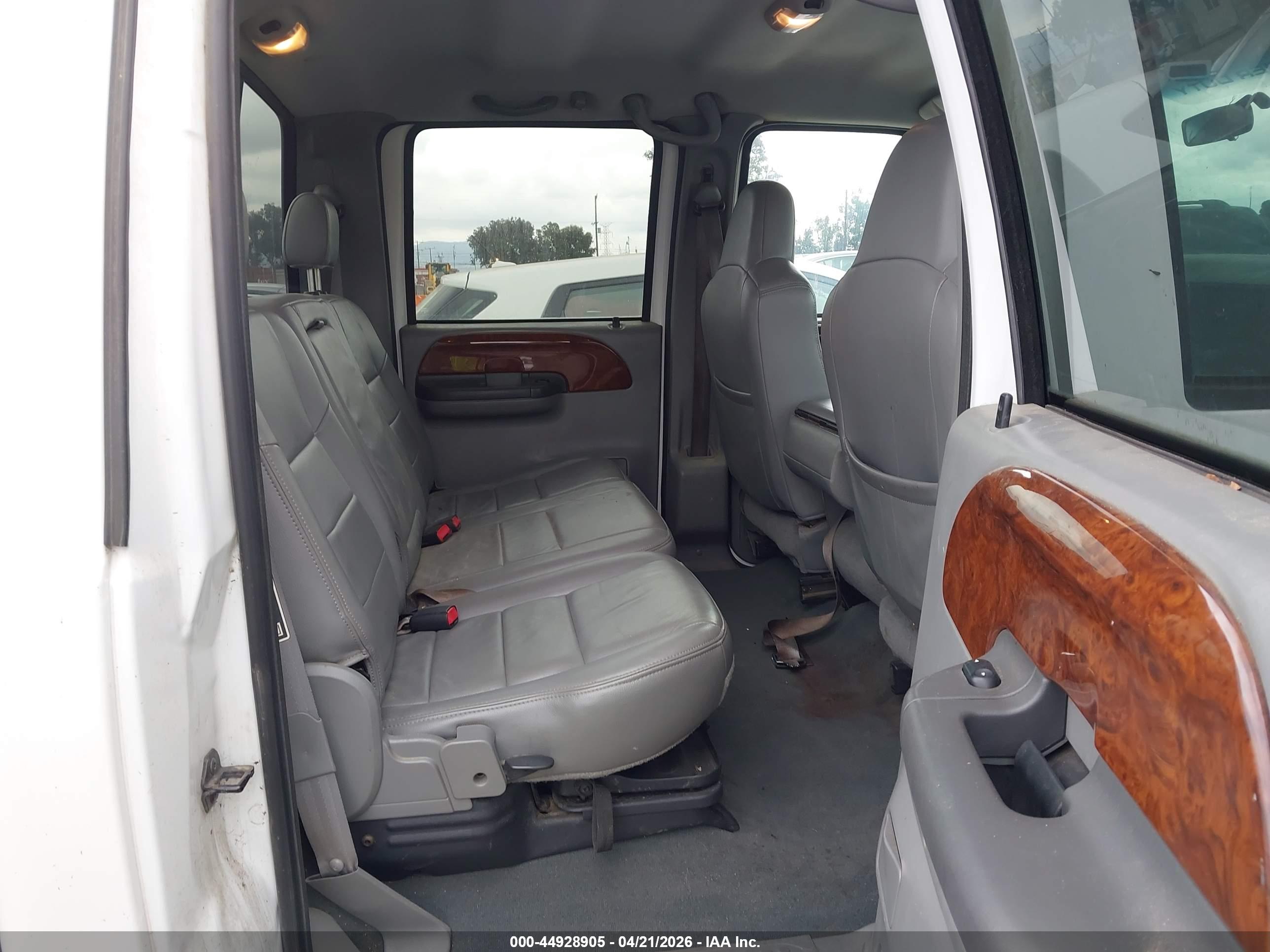 FORD F-250 image 8
