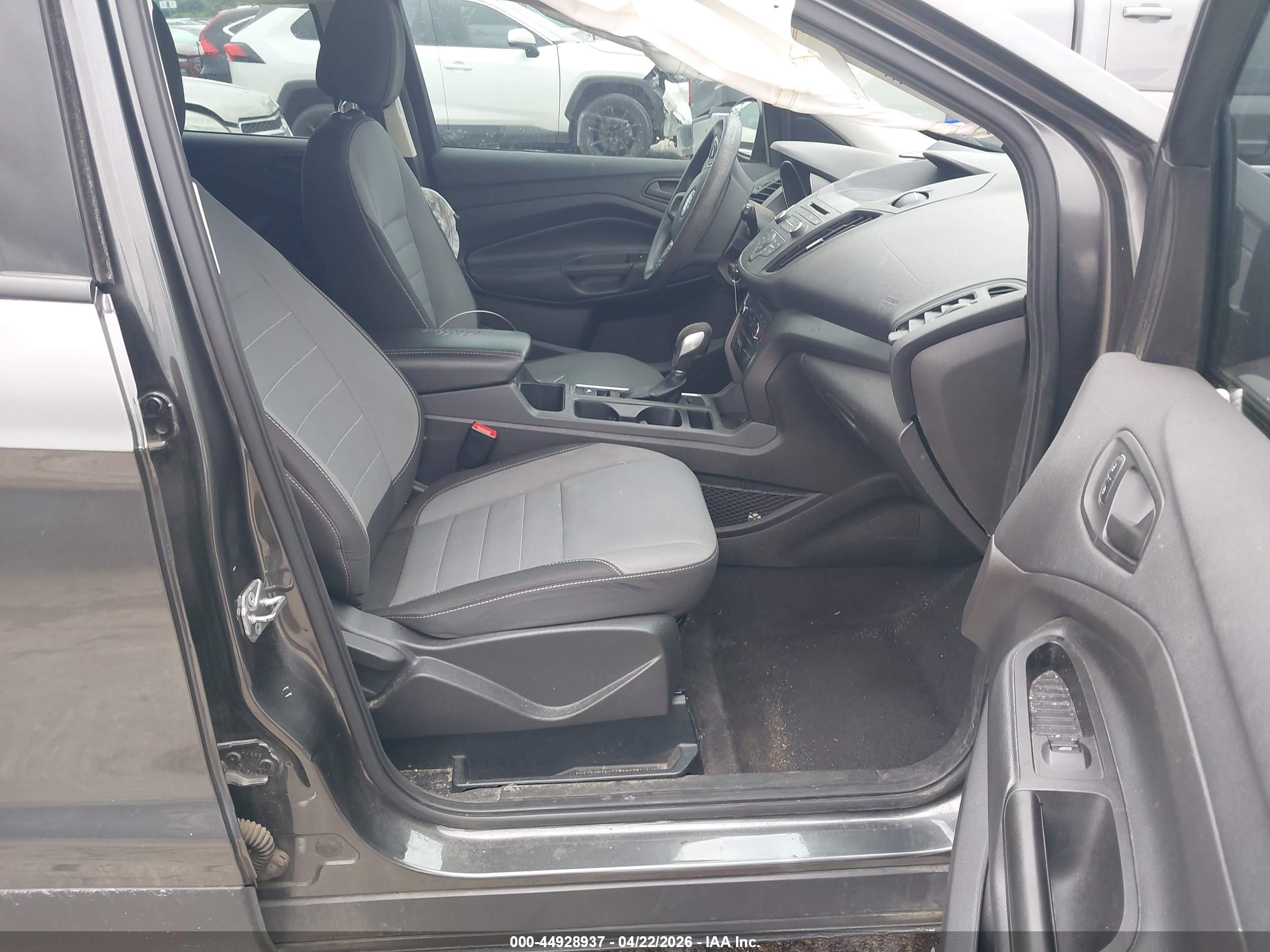FORD ESCAPE image 5