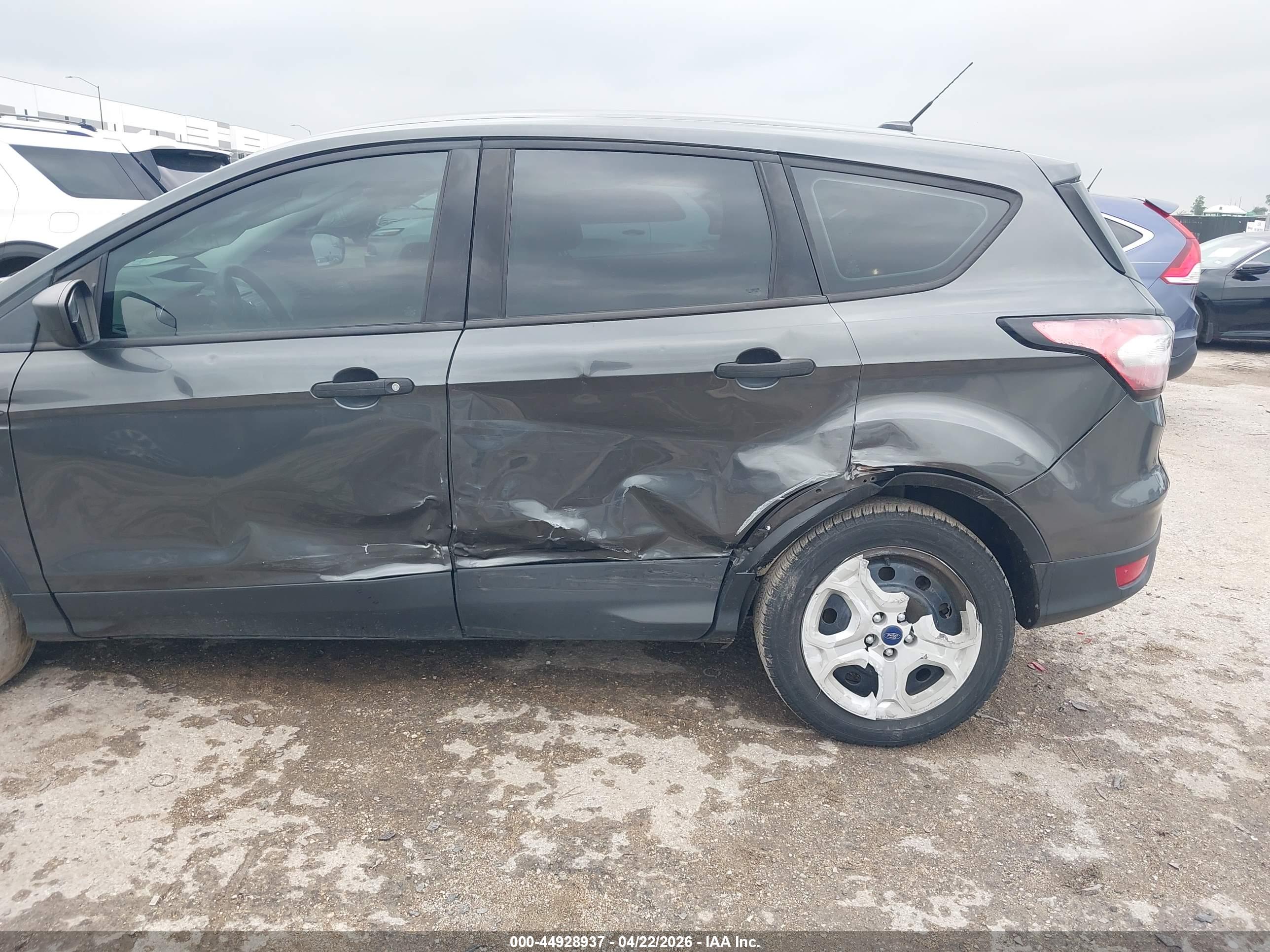 FORD ESCAPE image 6