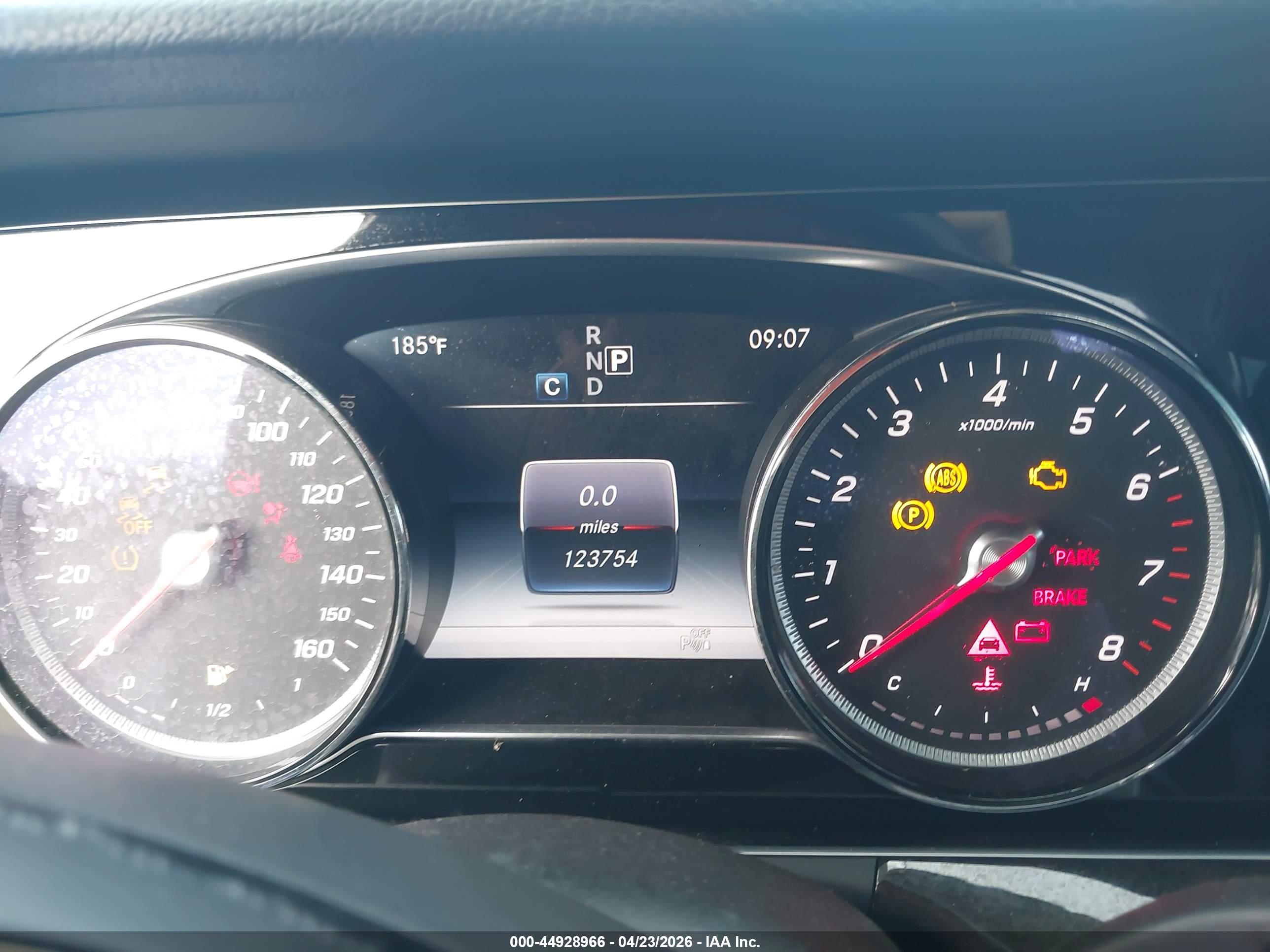 MERCEDES-BENZ E image 7