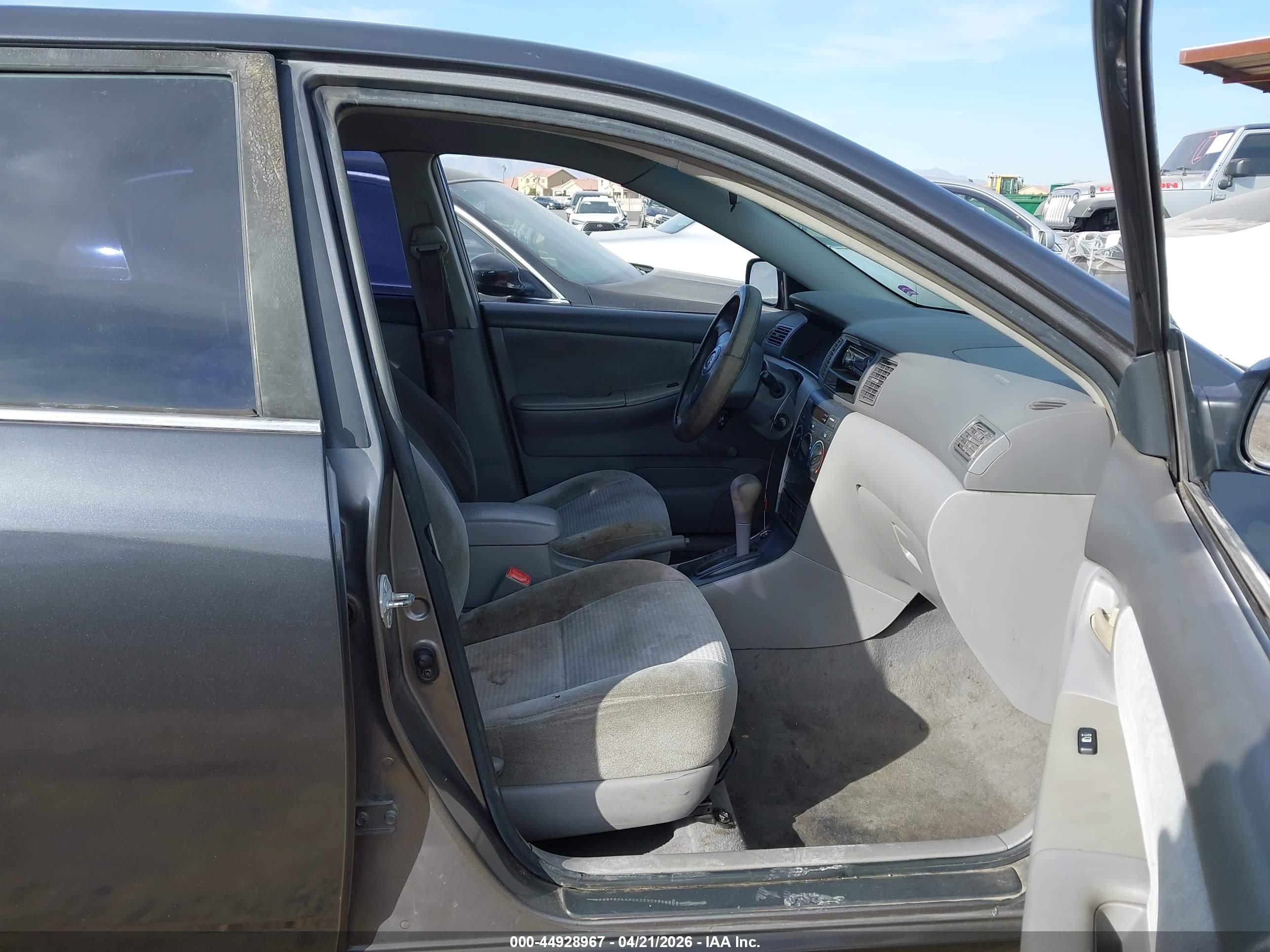 TOYOTA COROLLA image 5