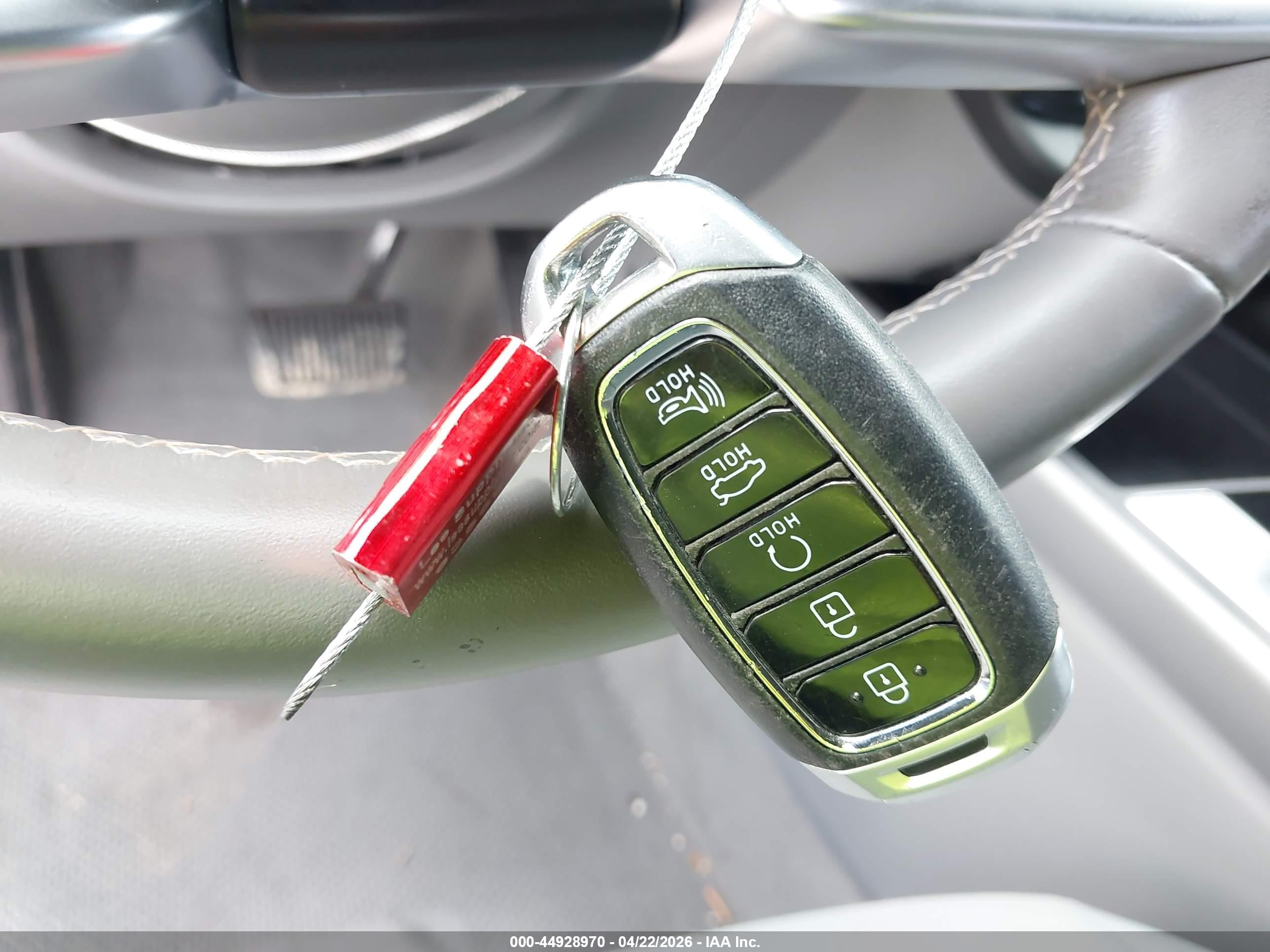HYUNDAI ELANTRA image 11