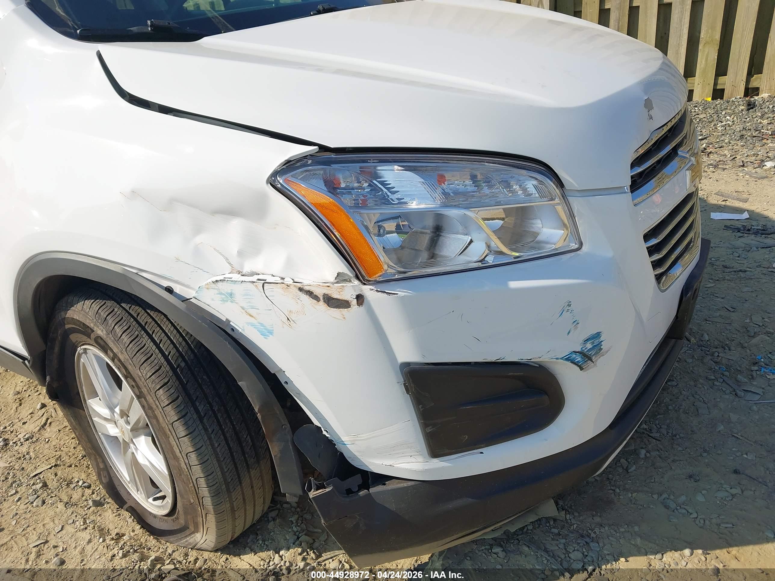 CHEVROLET TRAX image 6
