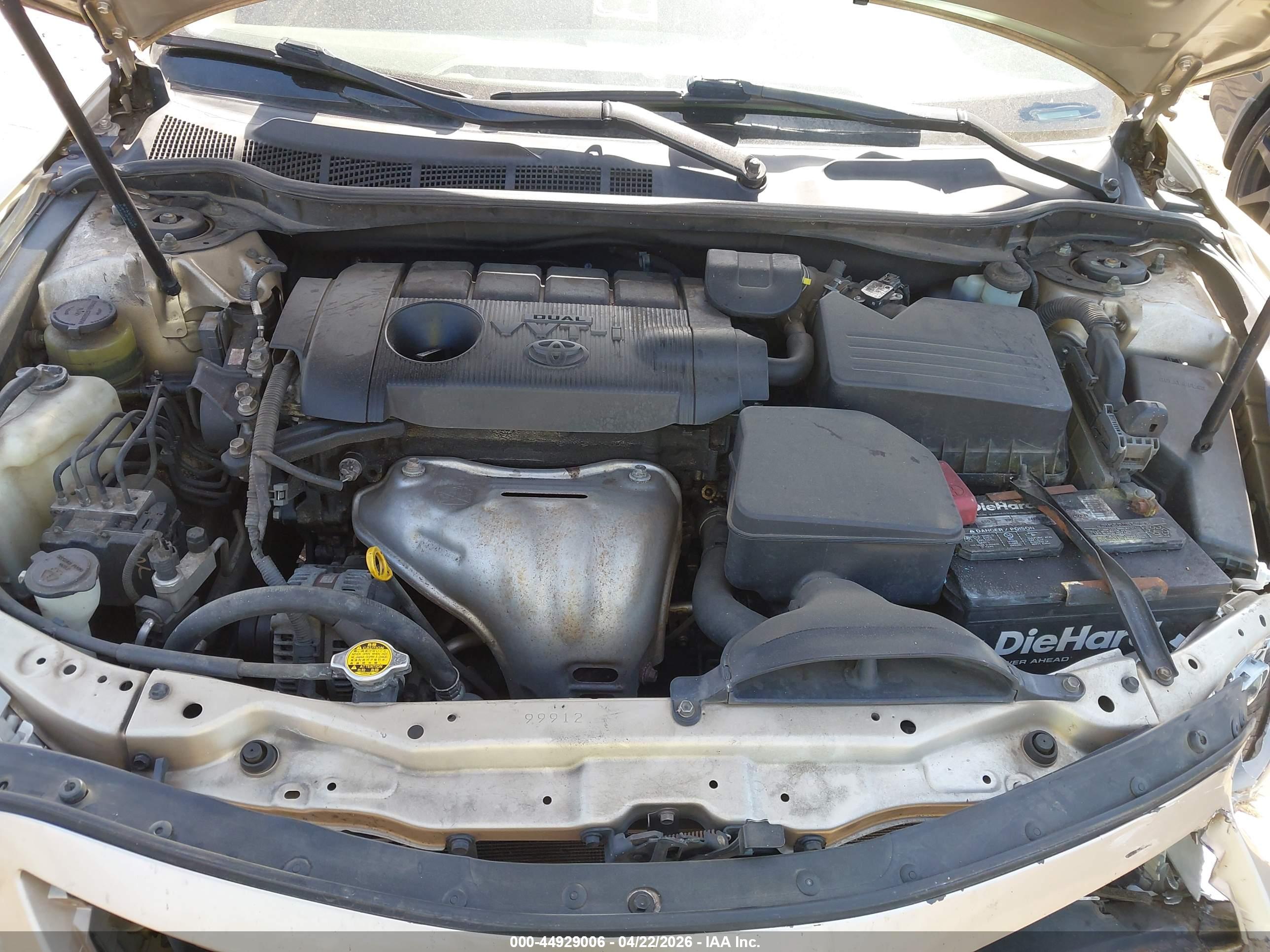 TOYOTA CAMRY image 10