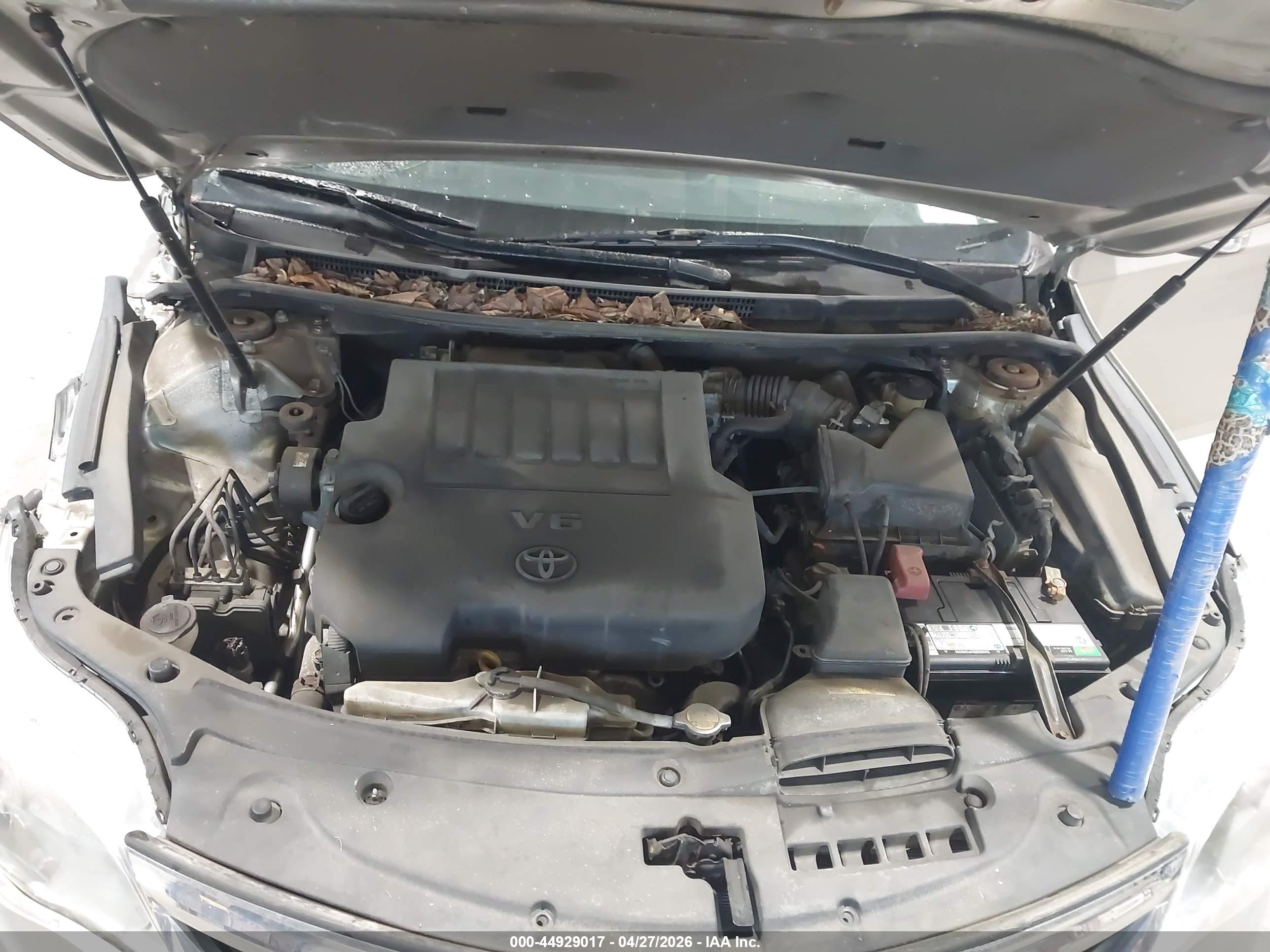TOYOTA AVALON image 10
