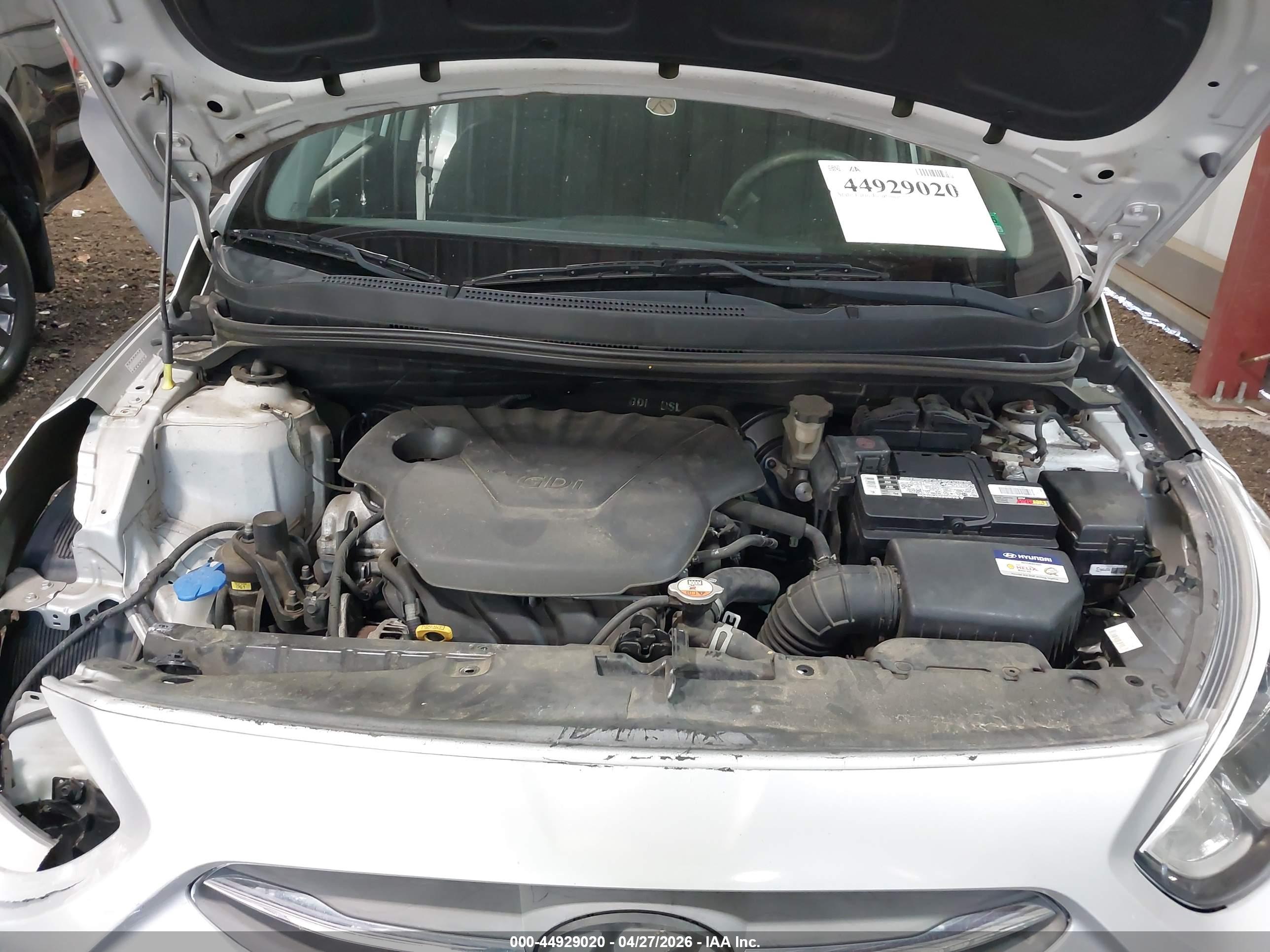 HYUNDAI ACCENT image 10