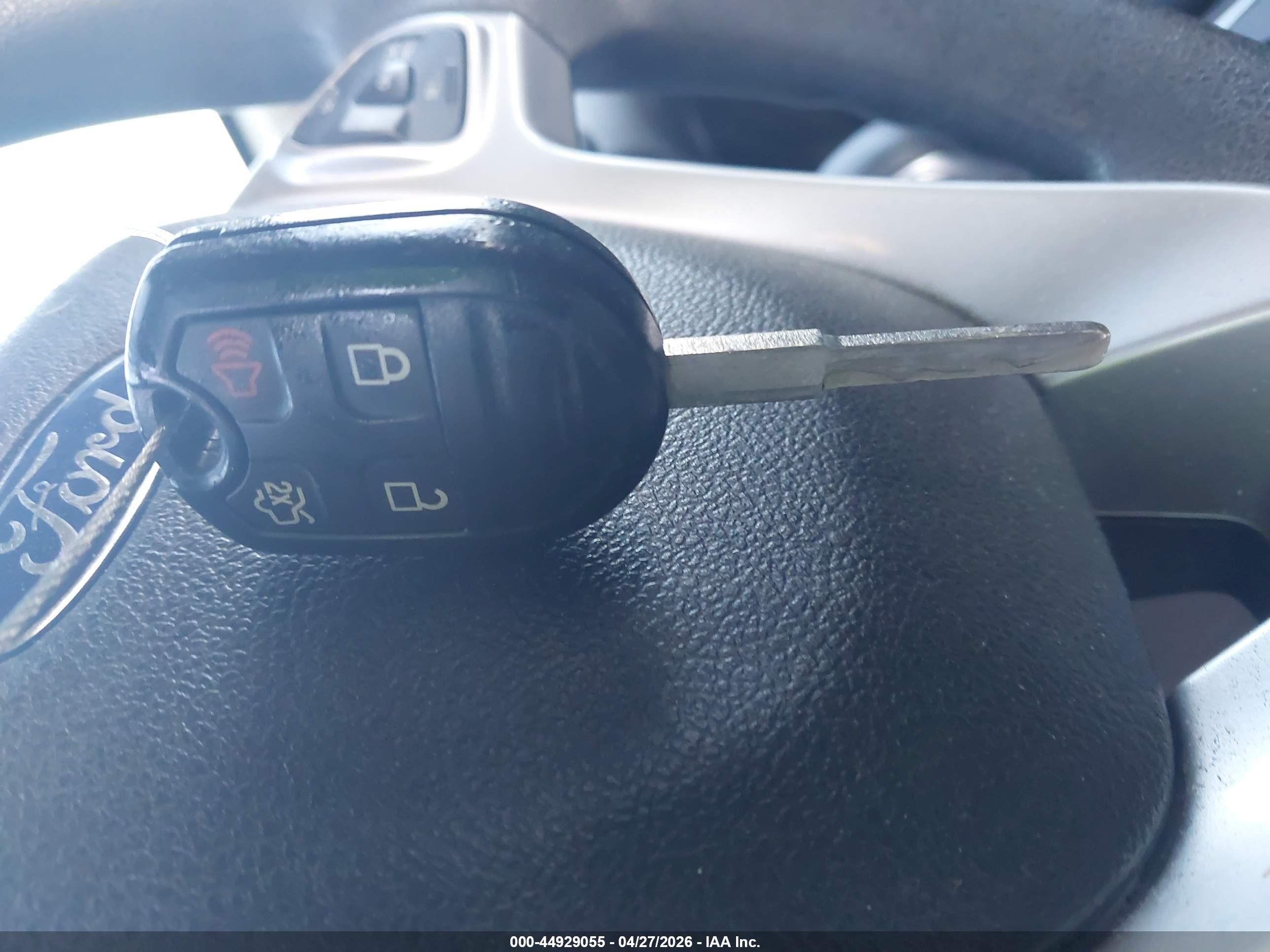 FORD FIESTA image 11