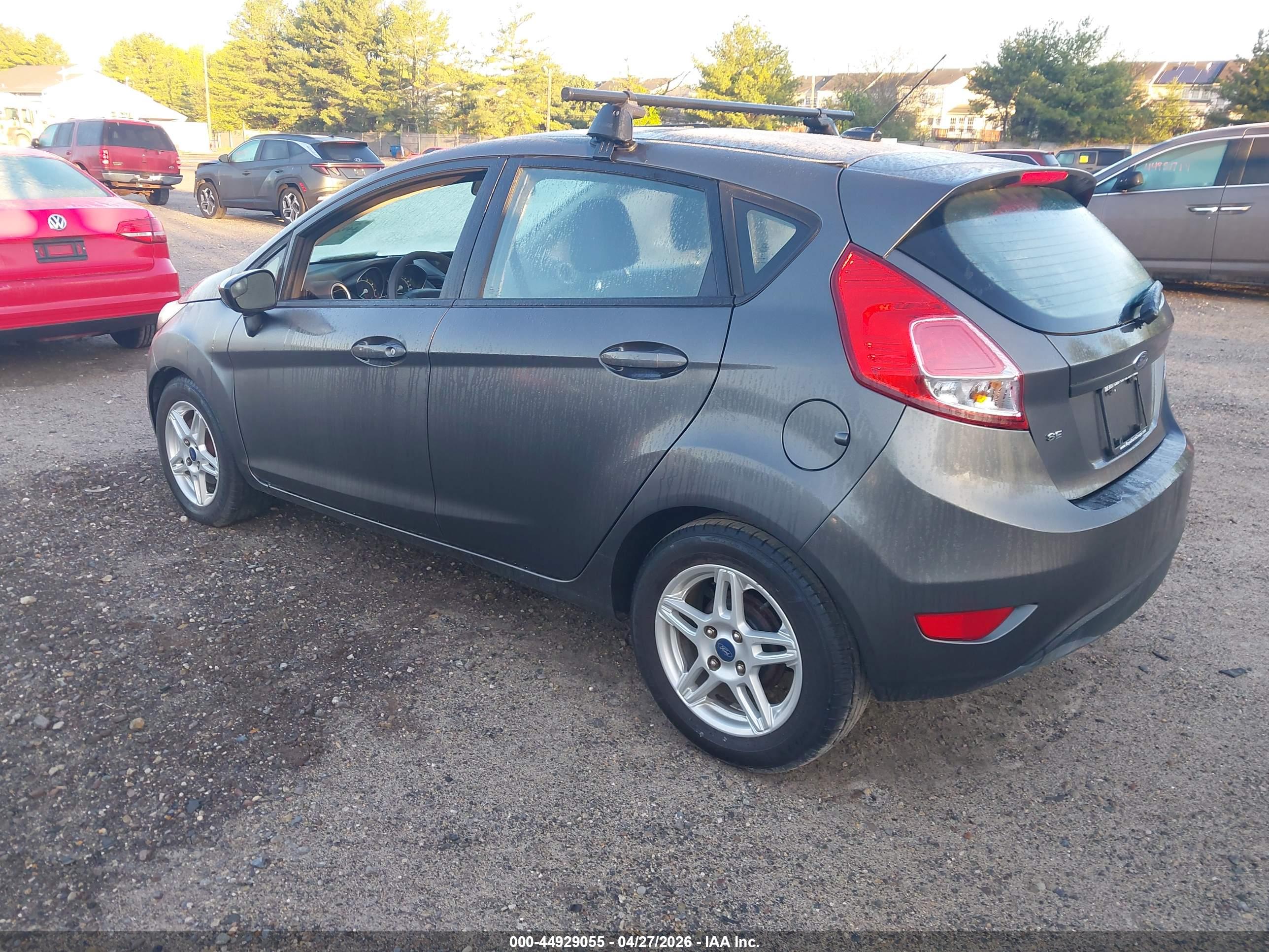 FORD FIESTA image 3