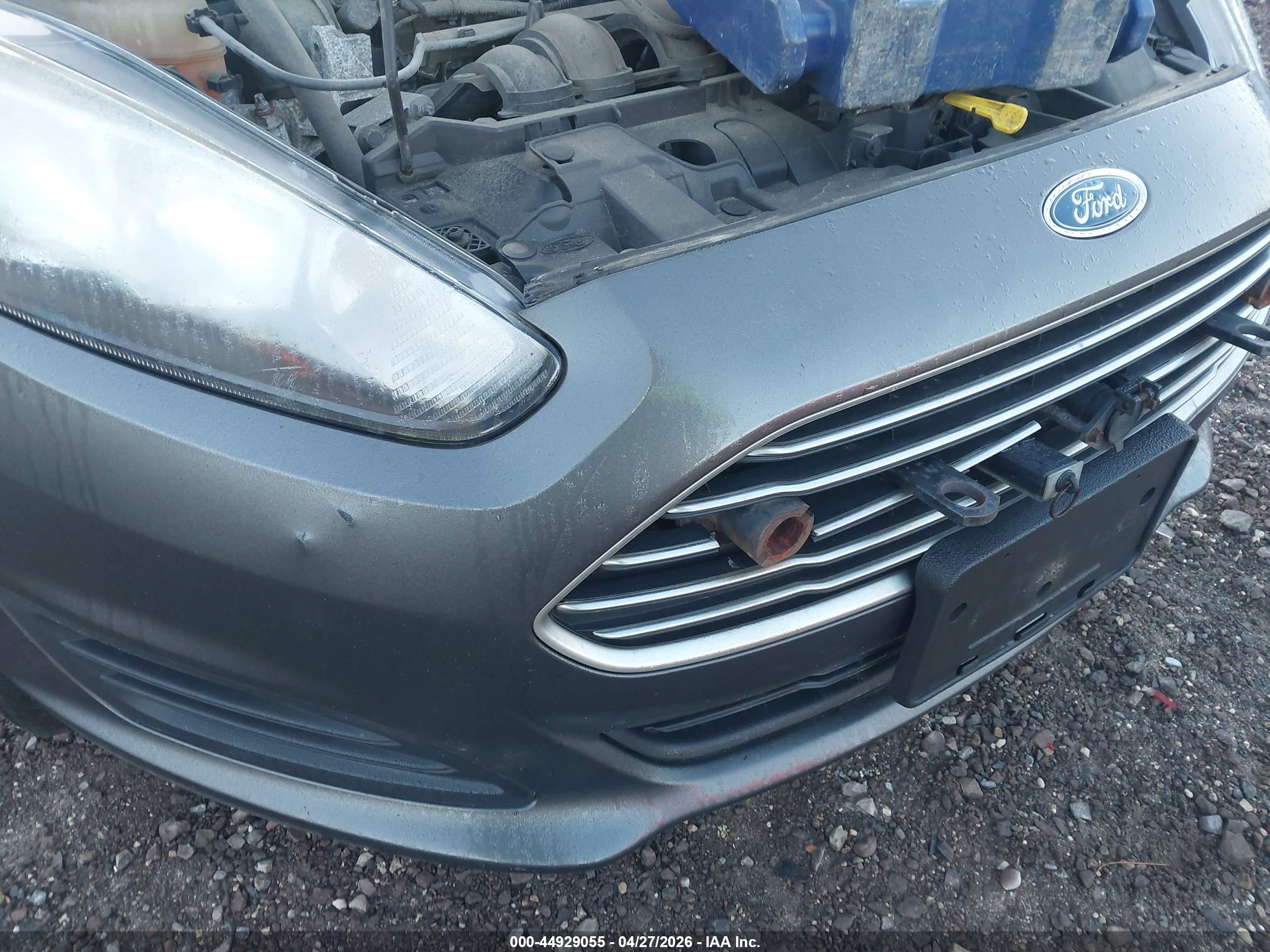 FORD FIESTA image 6