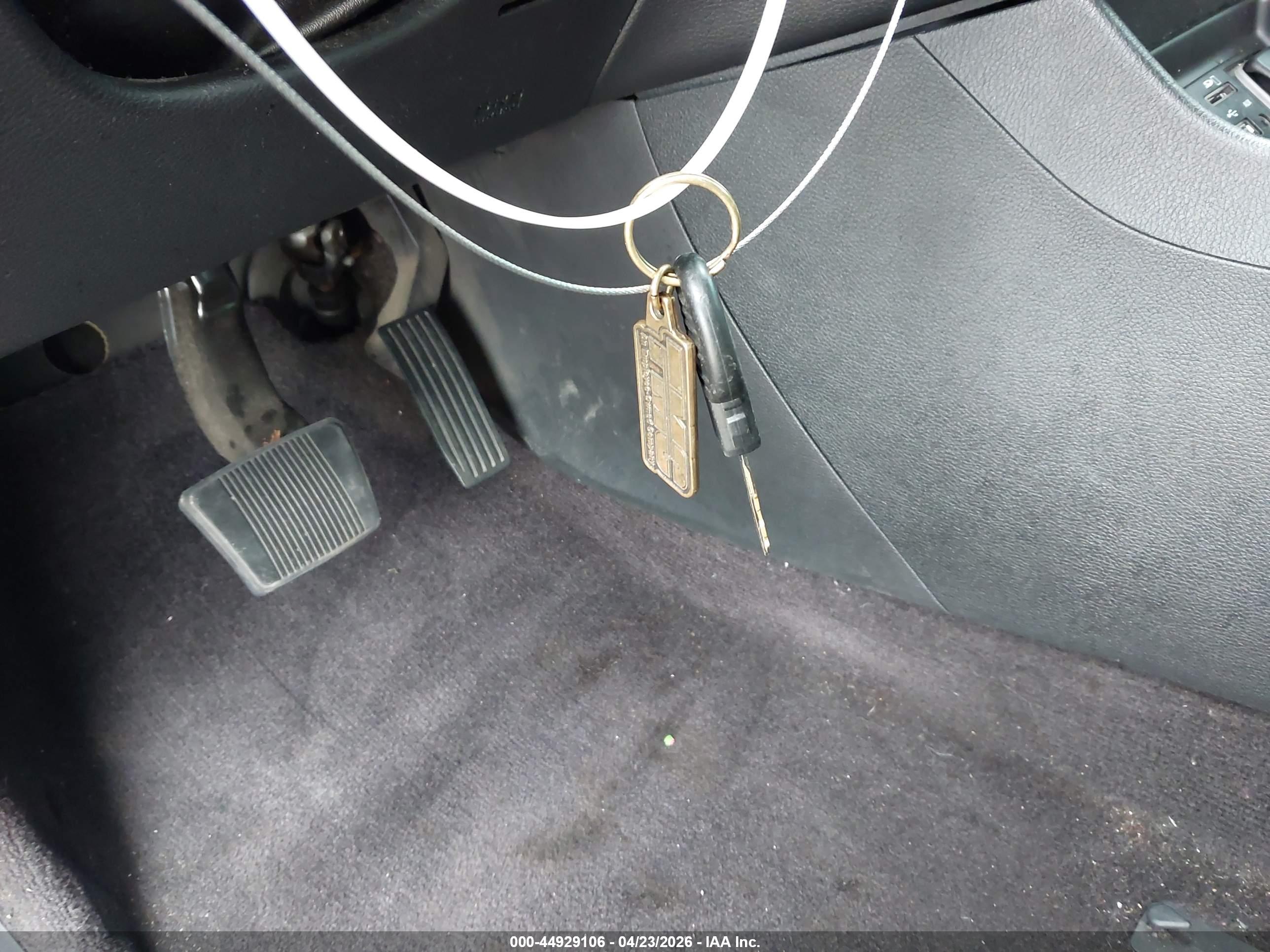 JEEP CHEROKEE image 11