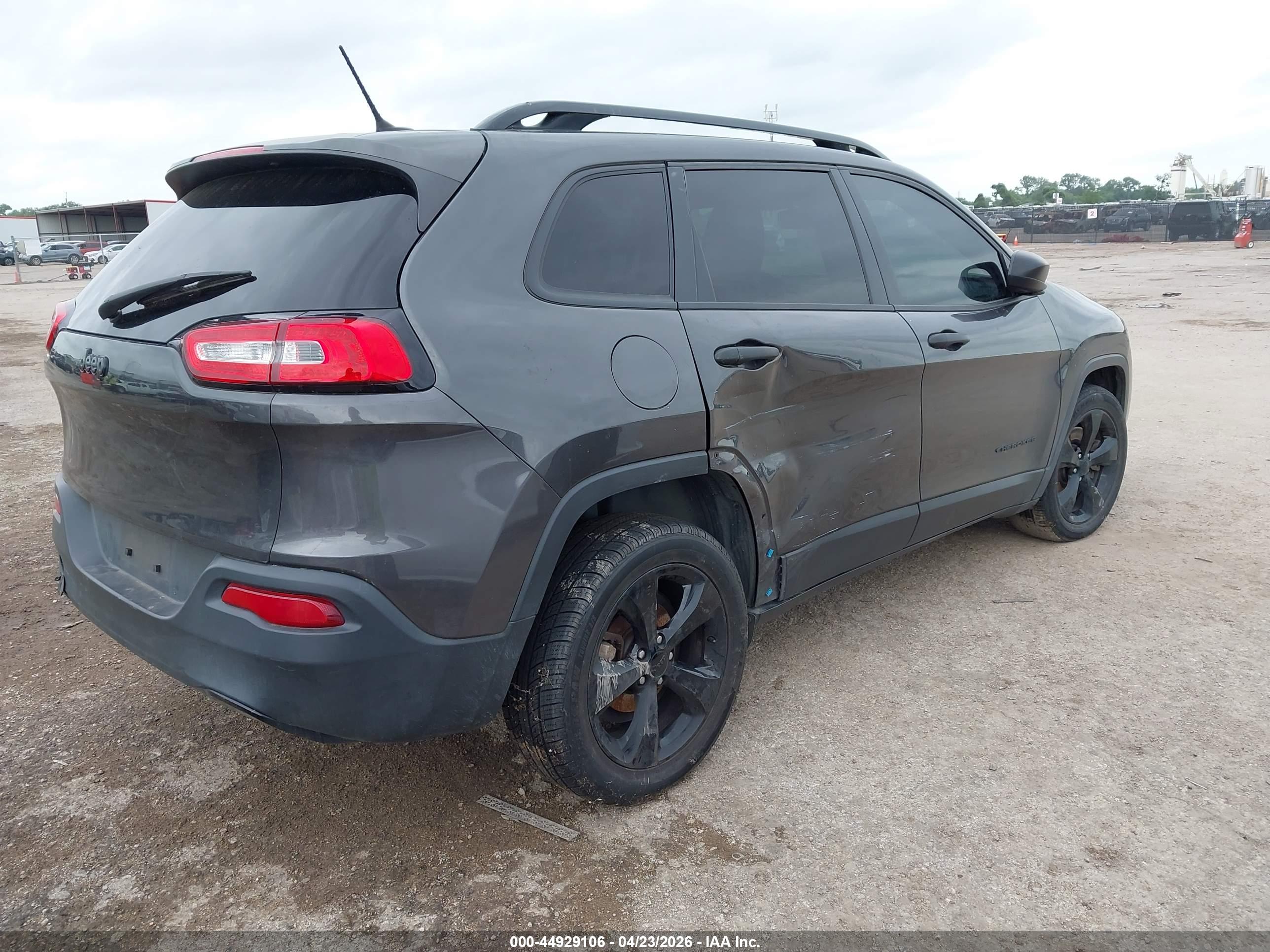JEEP CHEROKEE image 4