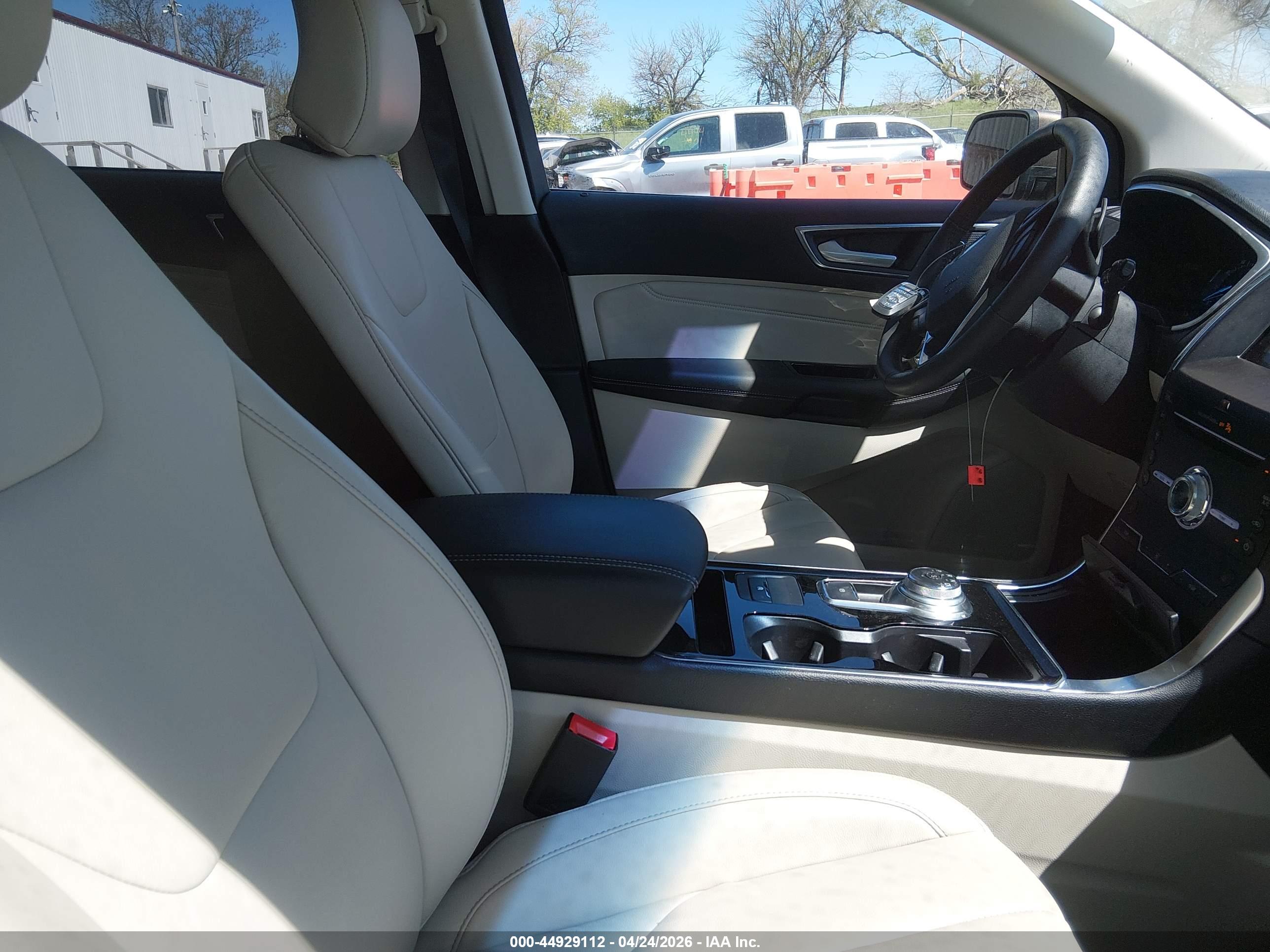 FORD EDGE image 5