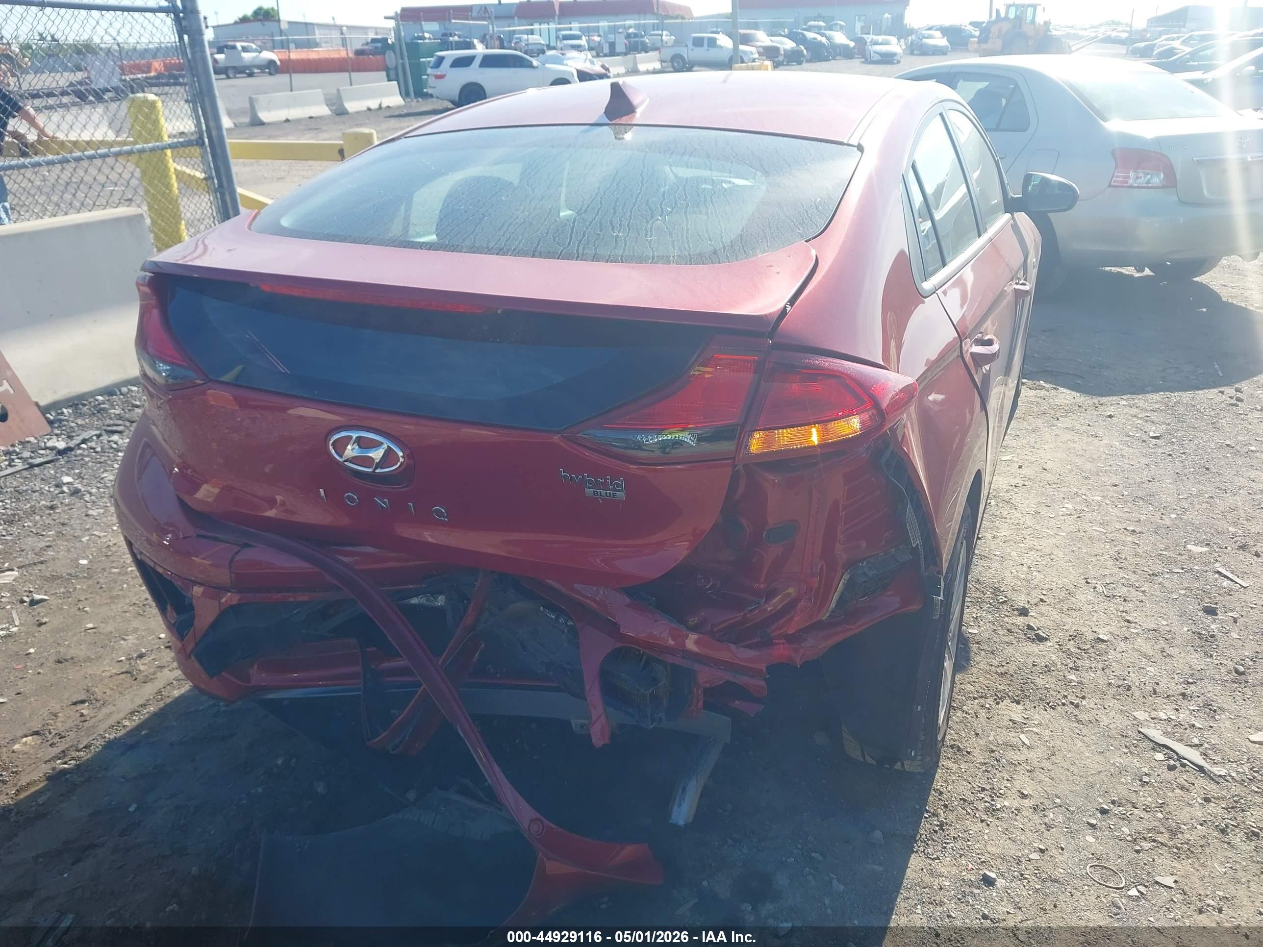 HYUNDAI IONIQ image 6
