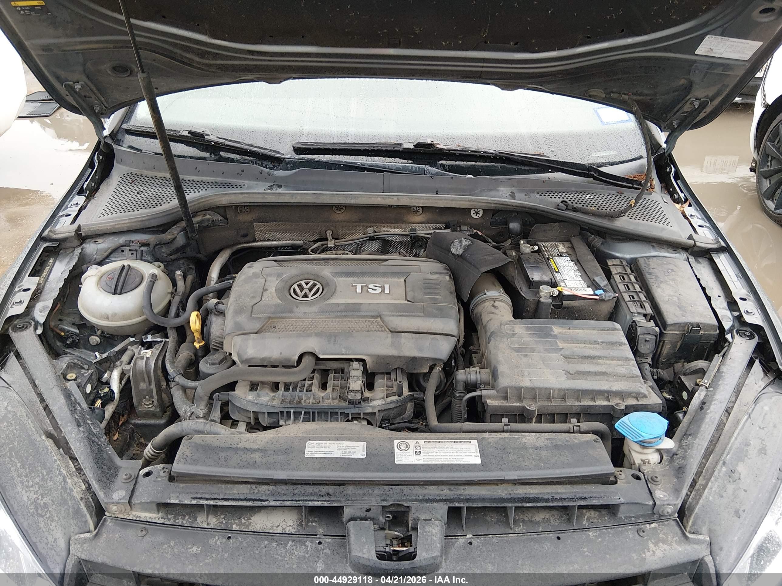 VOLKSWAGEN GOLF image 10