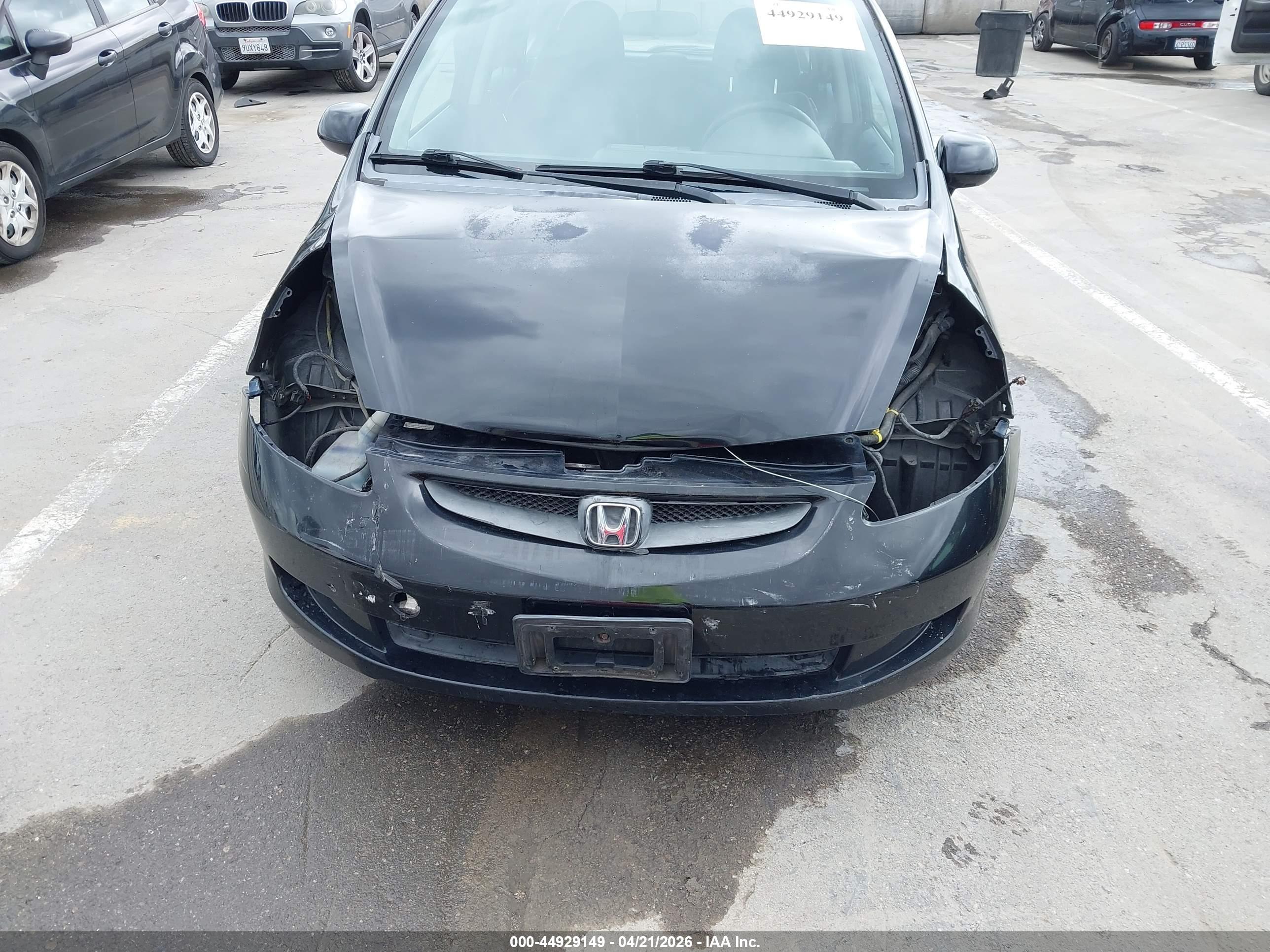 HONDA FIT image 6