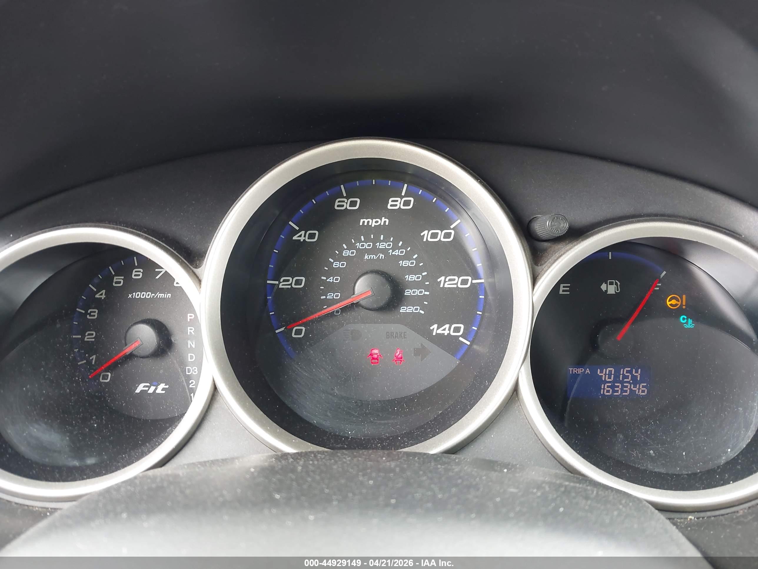 HONDA FIT image 7