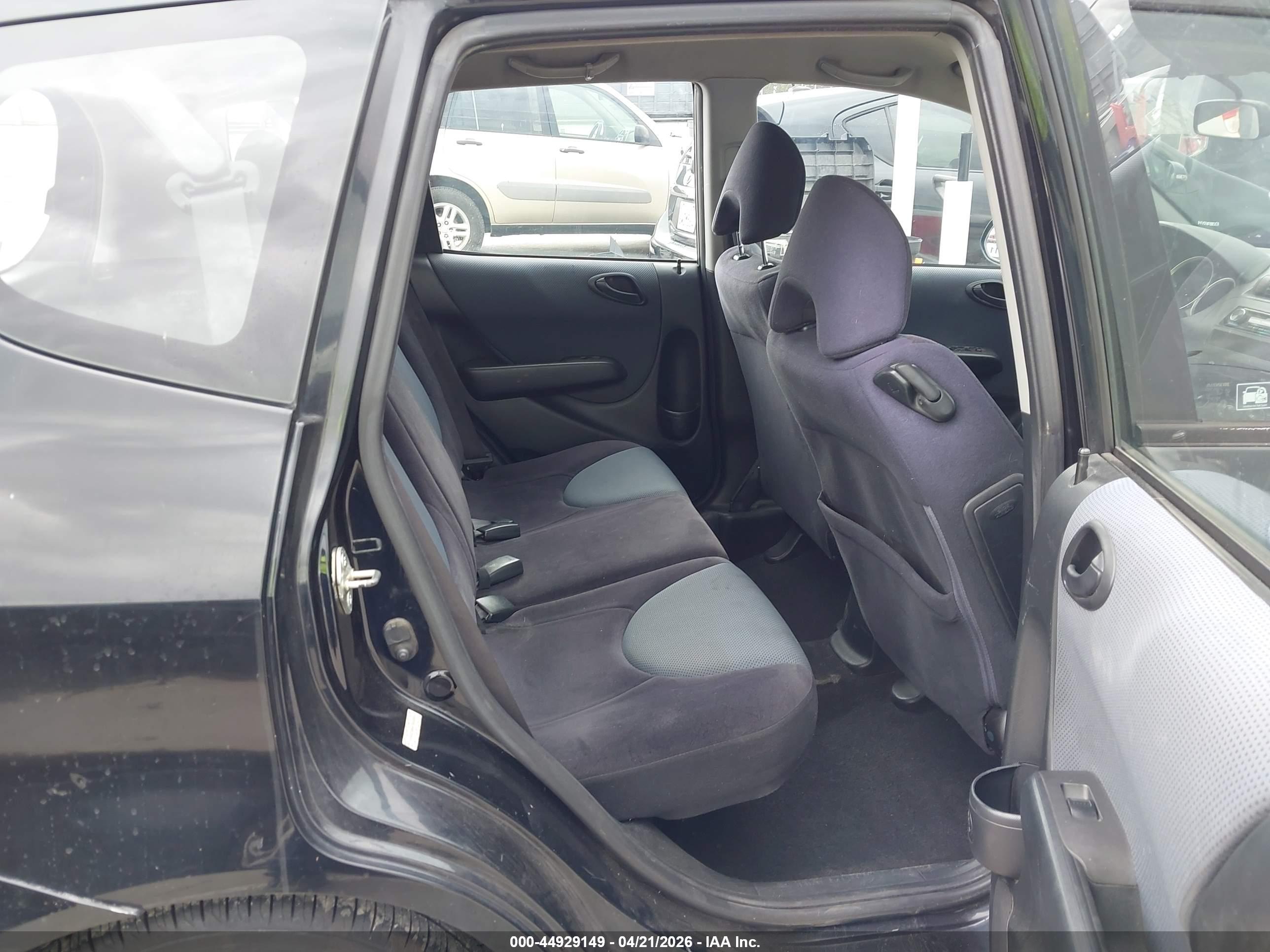 HONDA FIT image 8