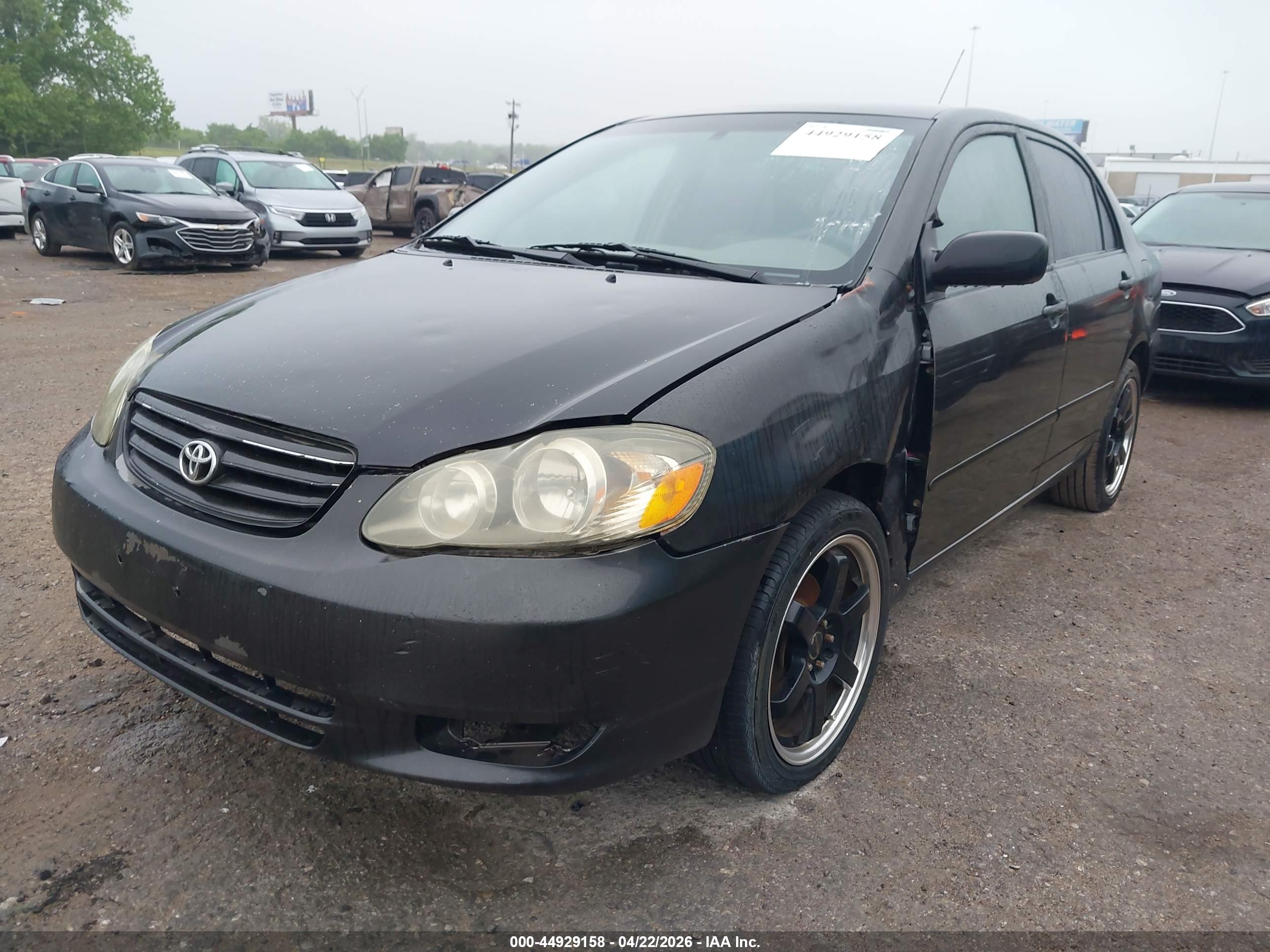 TOYOTA COROLLA image 2