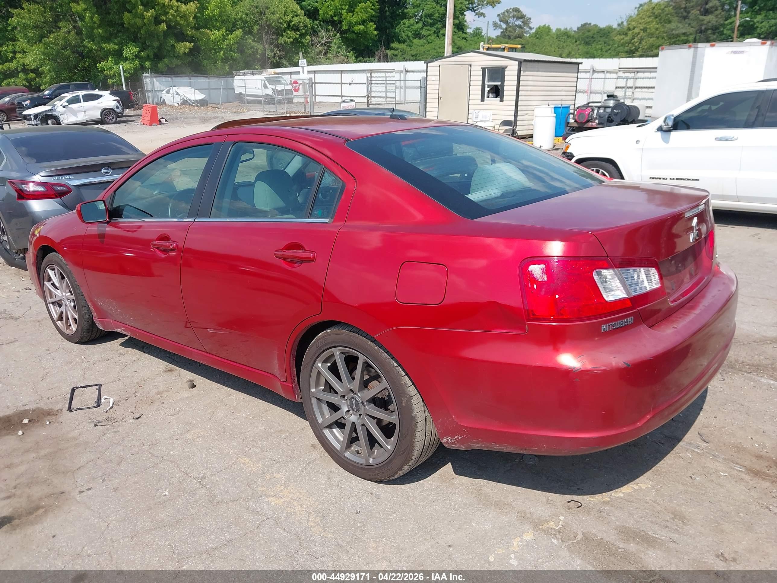 MITSUBISHI GALANT image 3