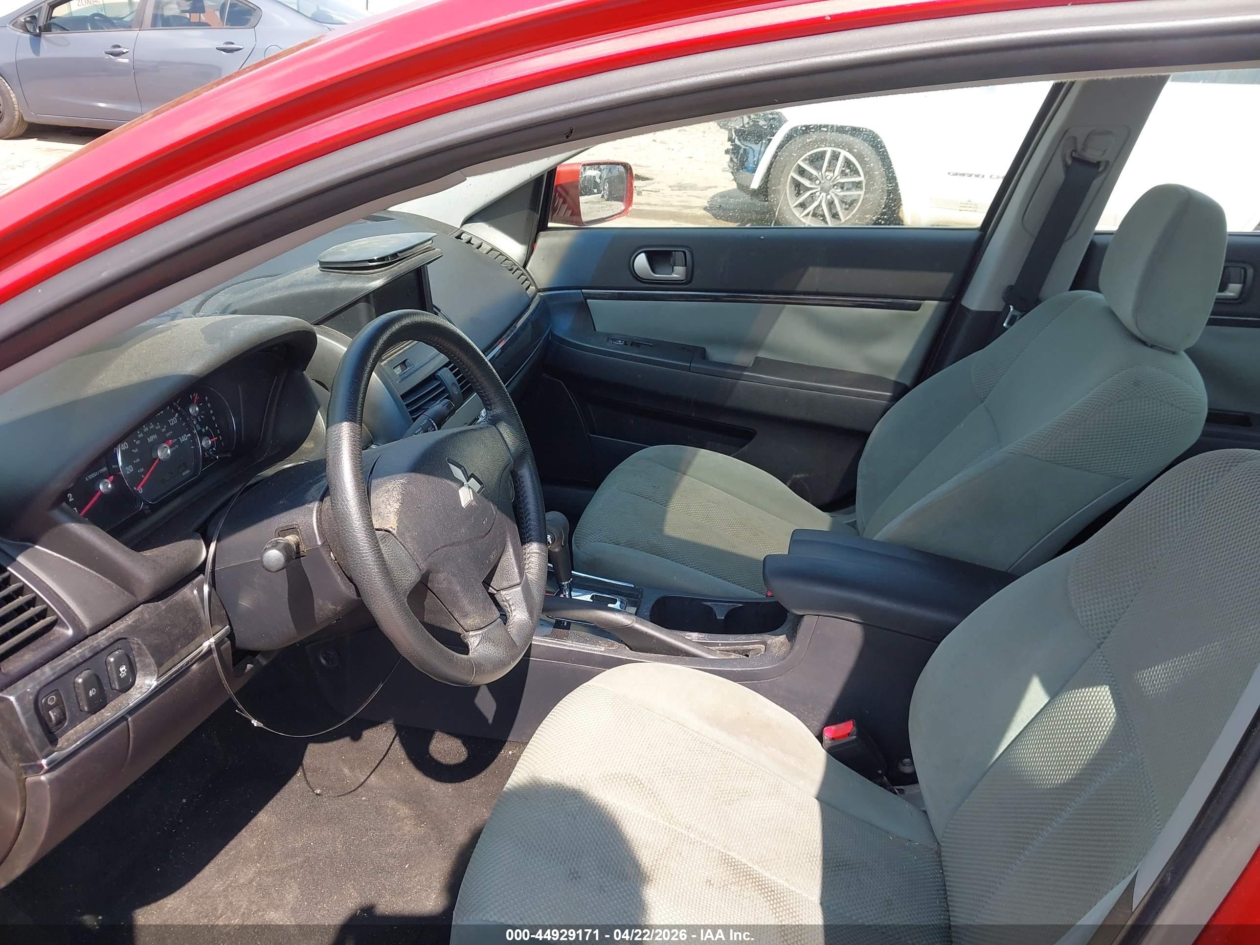 MITSUBISHI GALANT image 5