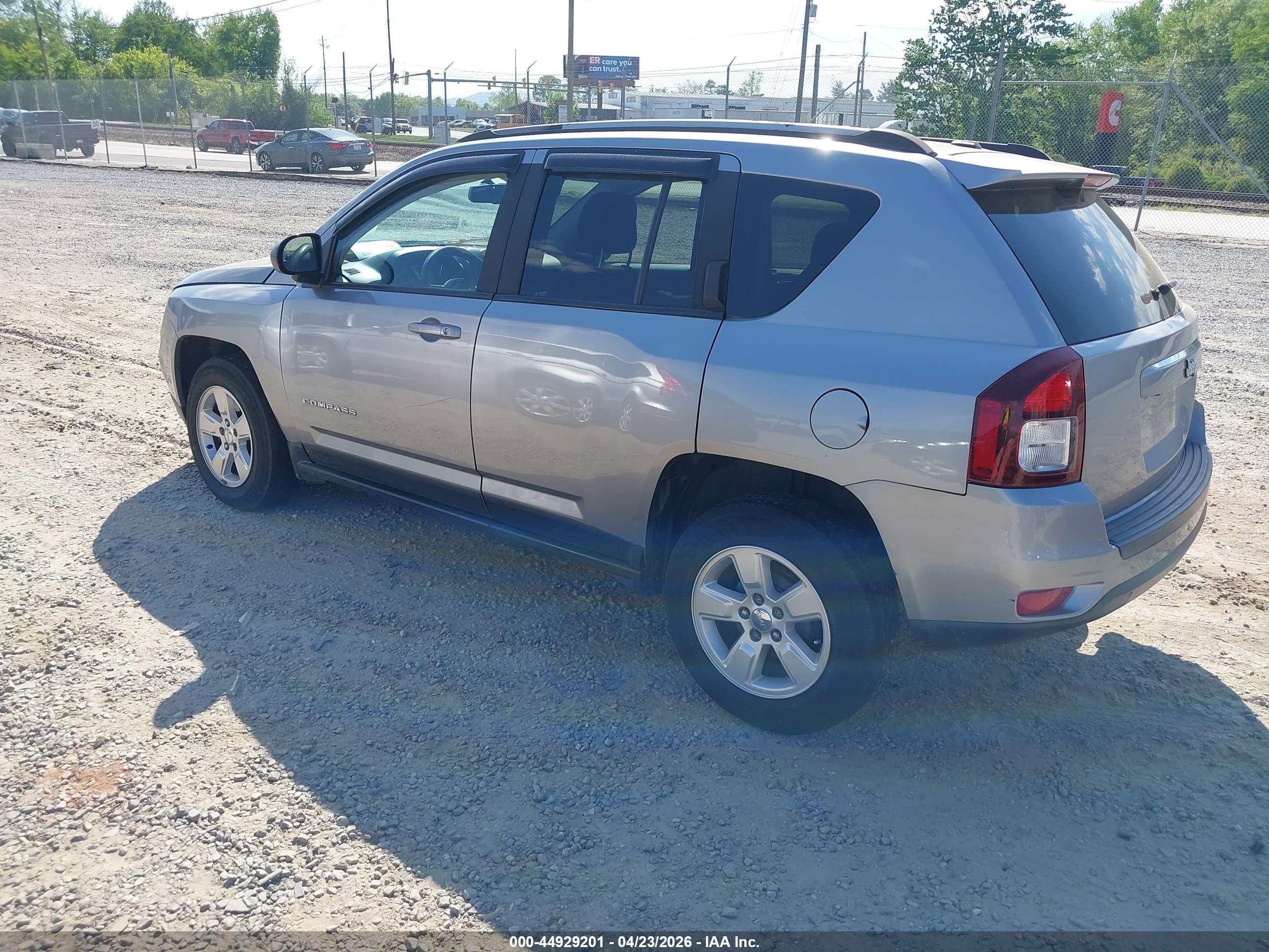 JEEP COMPASS image 3
