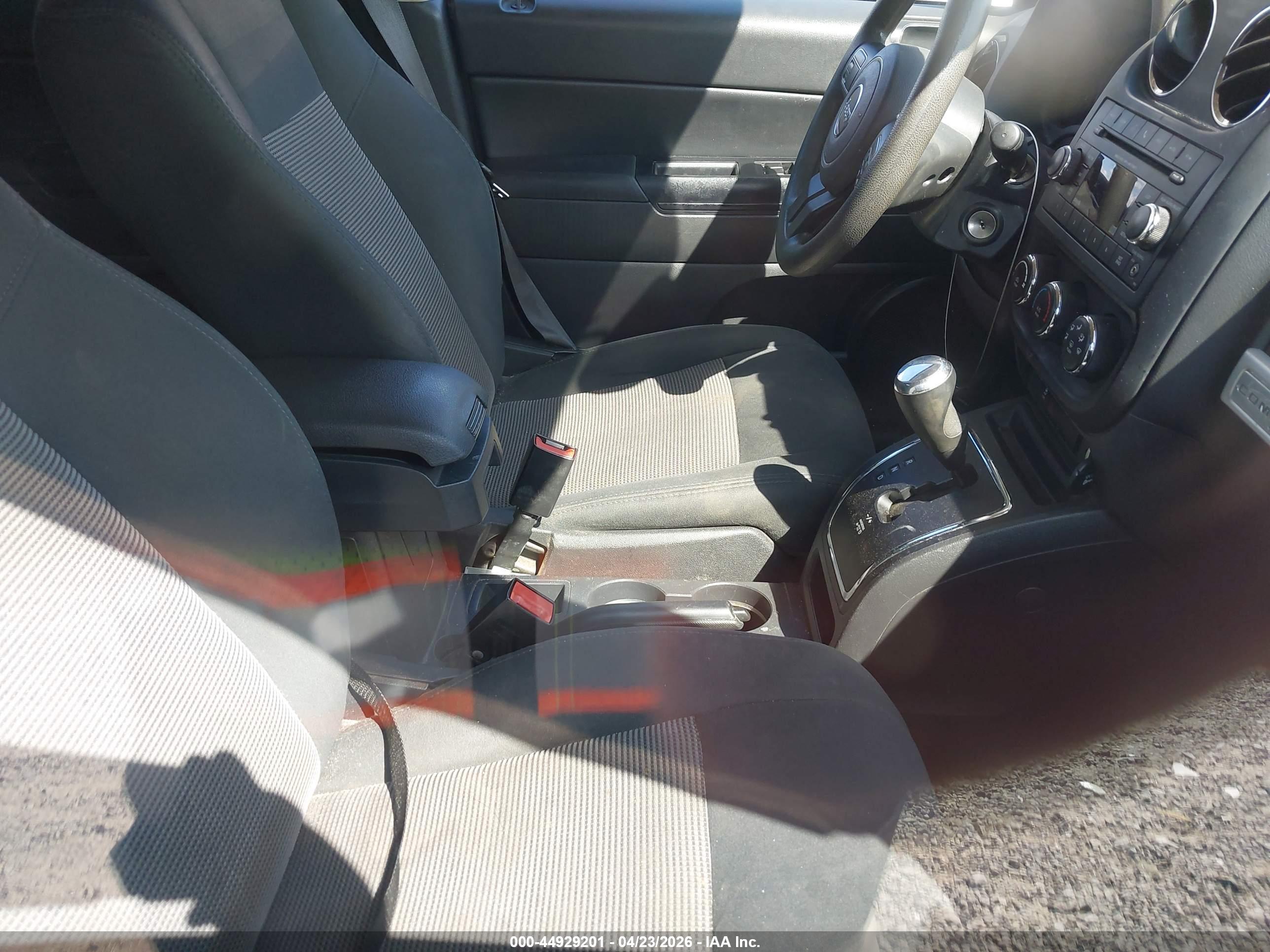 JEEP COMPASS image 5