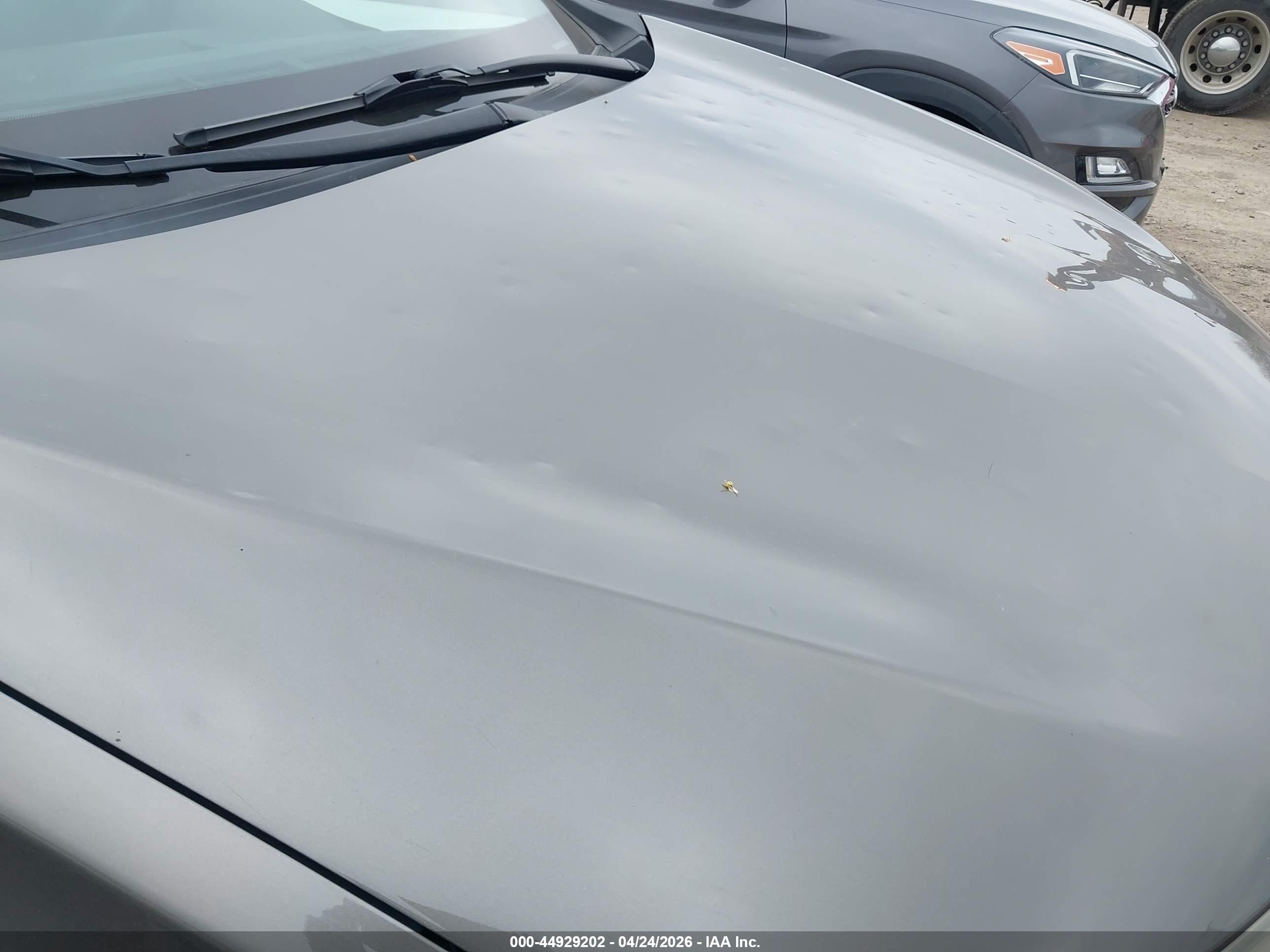 TOYOTA RAV4 image 6